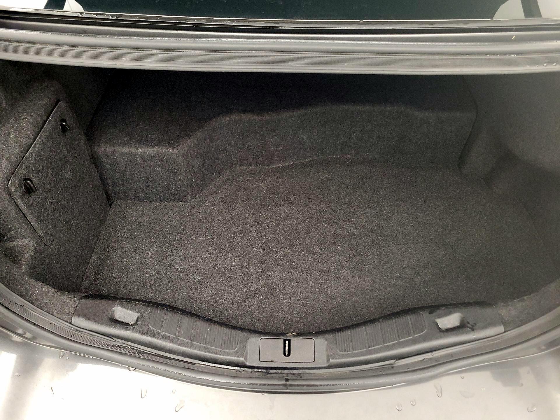 Thumbnail: 2017 Ford Fusion - 20