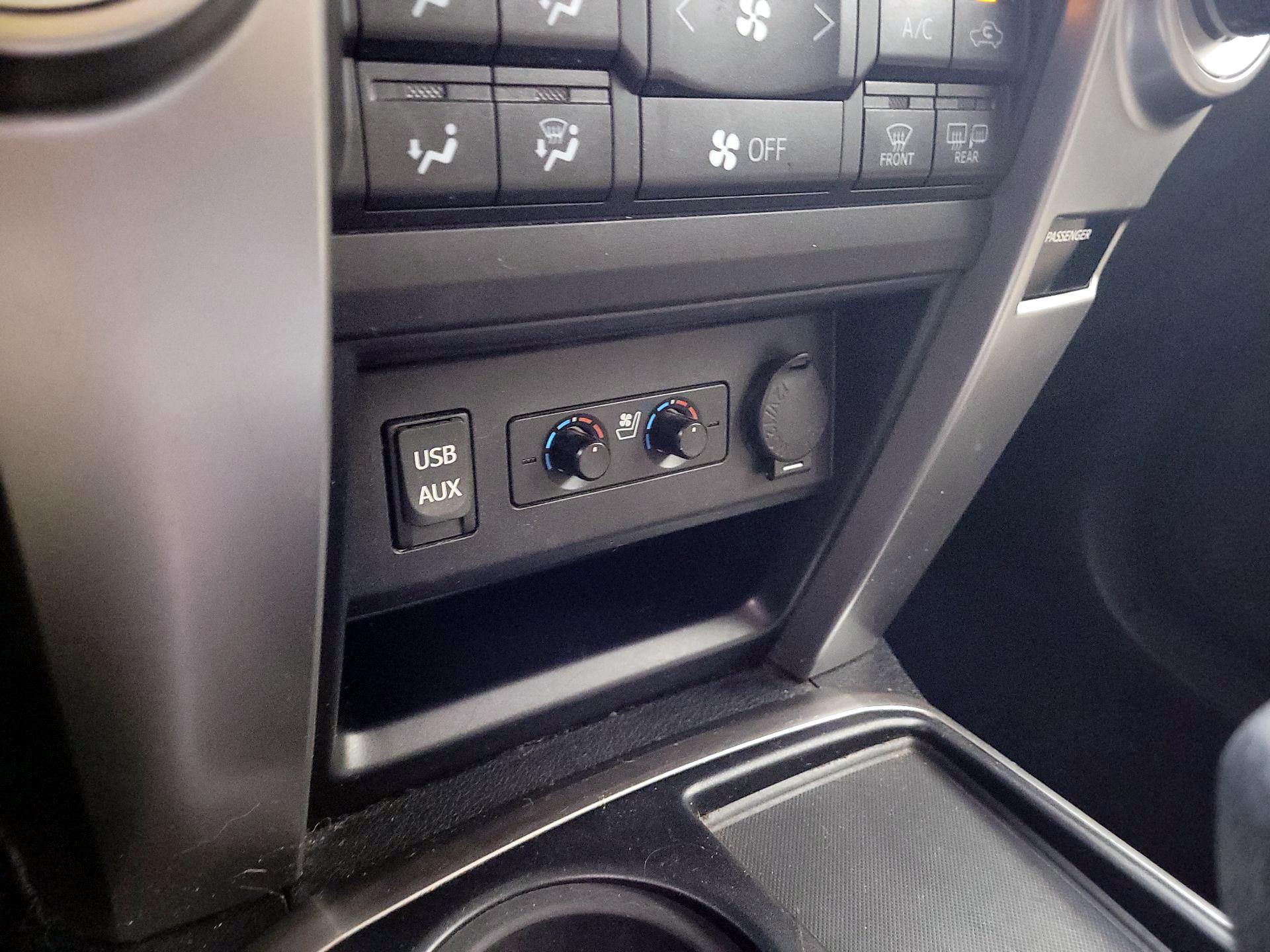 Thumbnail: 2017 Toyota 4Runner - 19