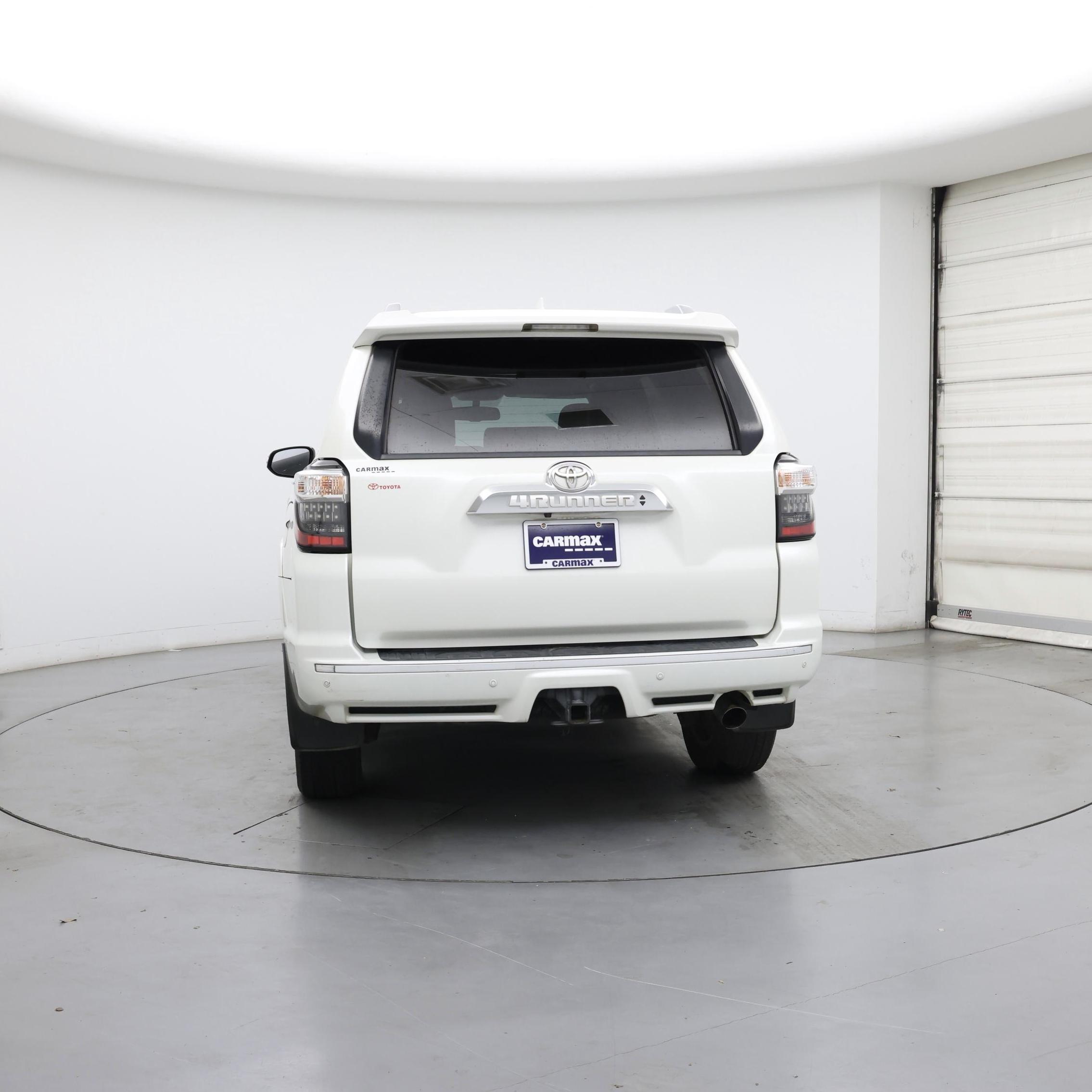 Thumbnail: 2017 Toyota 4Runner - 6