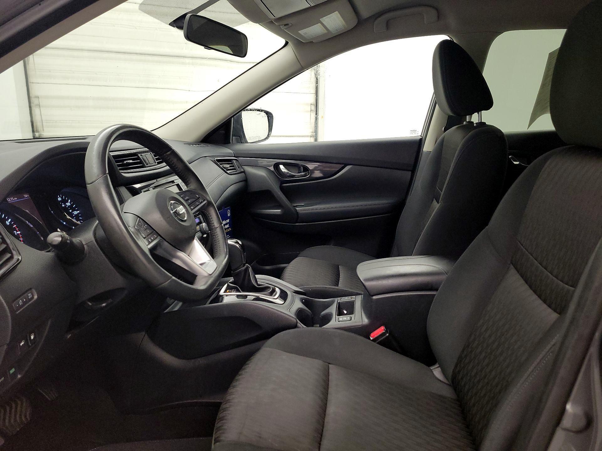 Thumbnail: 2018 Nissan Rogue - 11