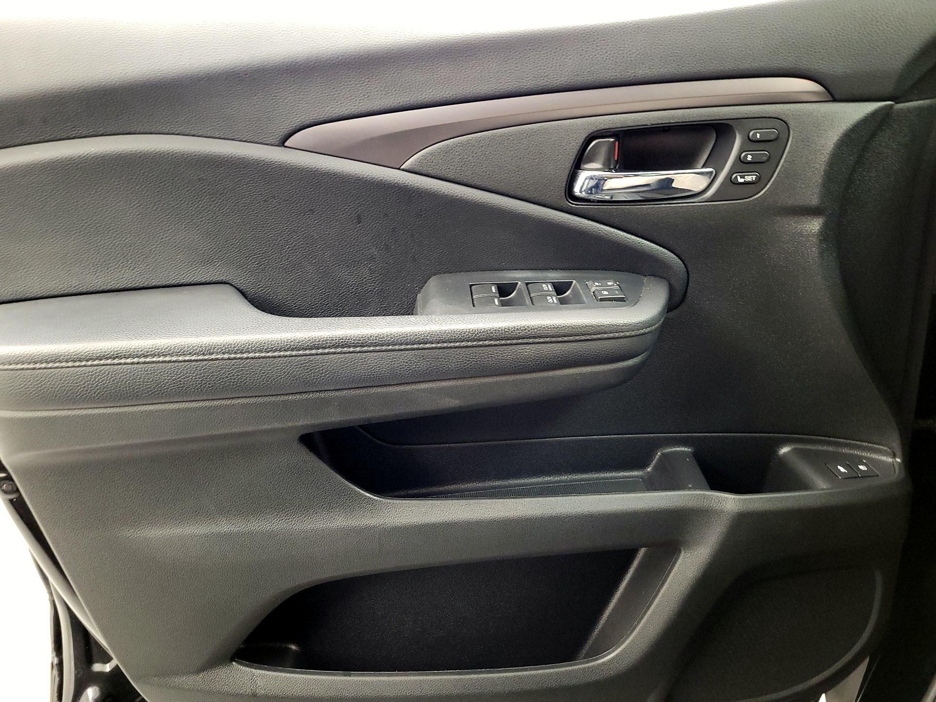 Thumbnail: 2021 Honda Passport - 12