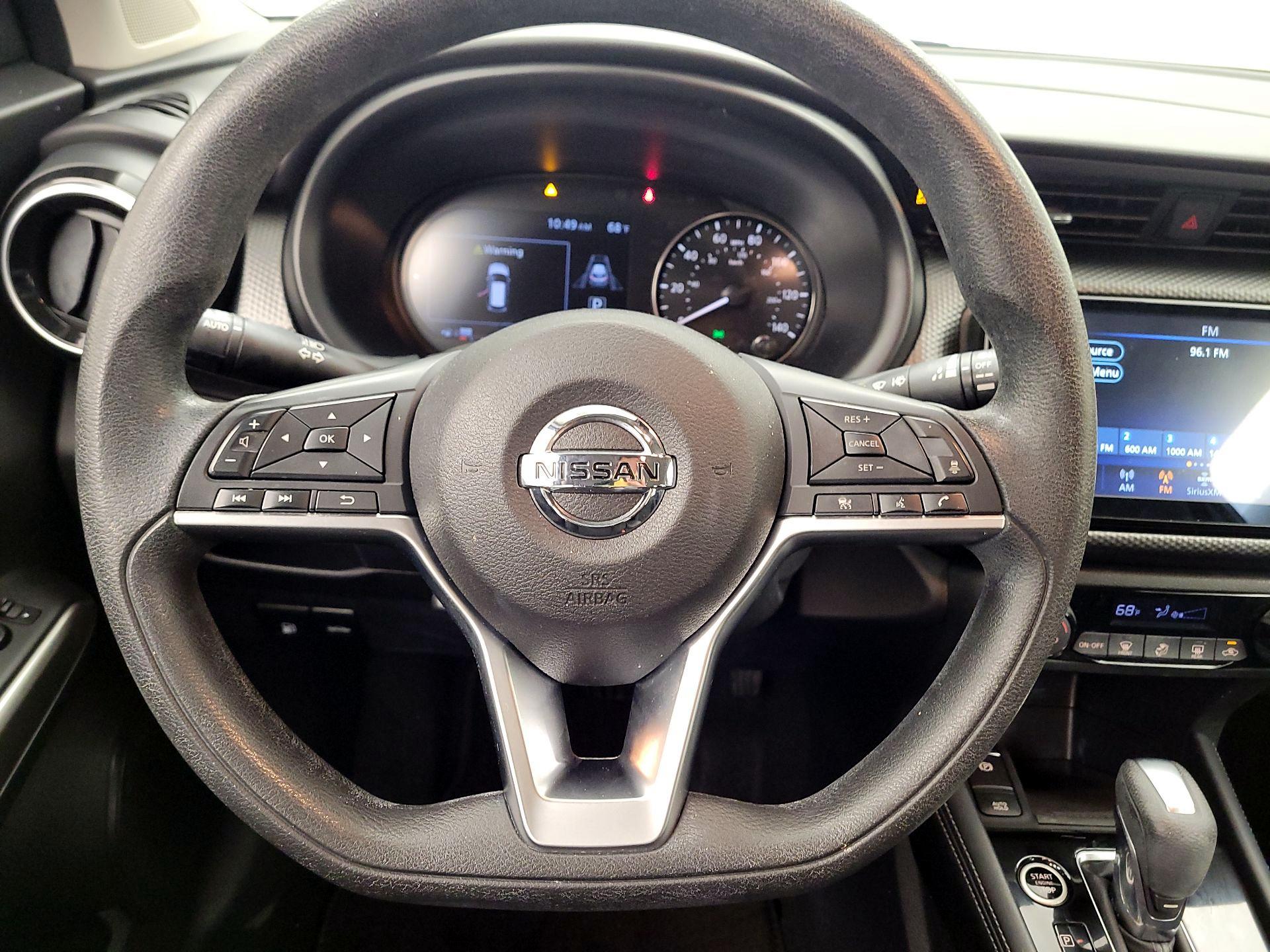 Thumbnail: 2021 Nissan Kicks - 10