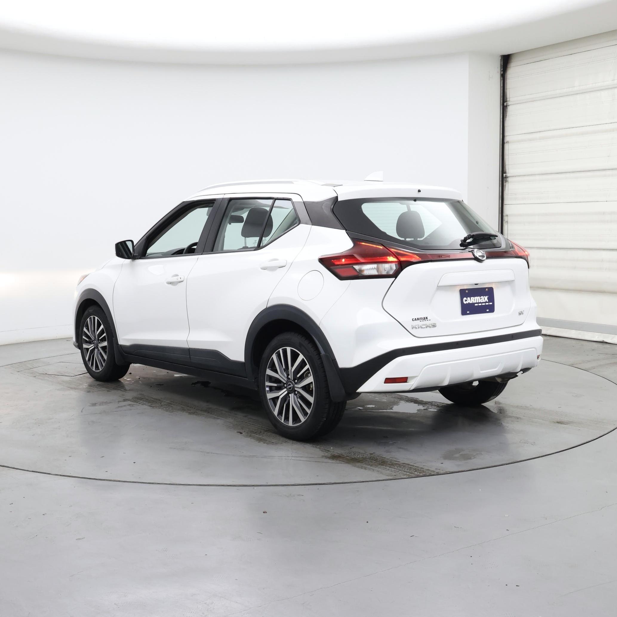 Thumbnail: 2021 Nissan Kicks - 2