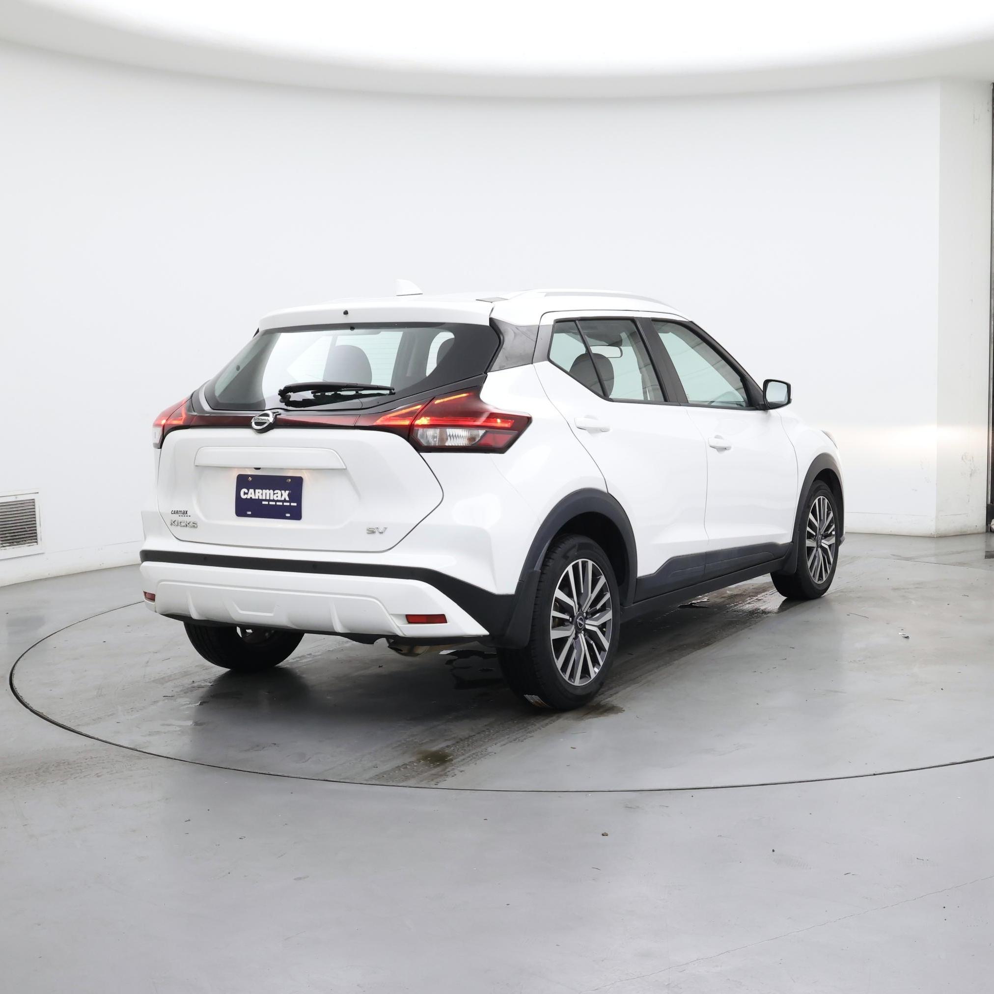 Thumbnail: 2021 Nissan Kicks - 8