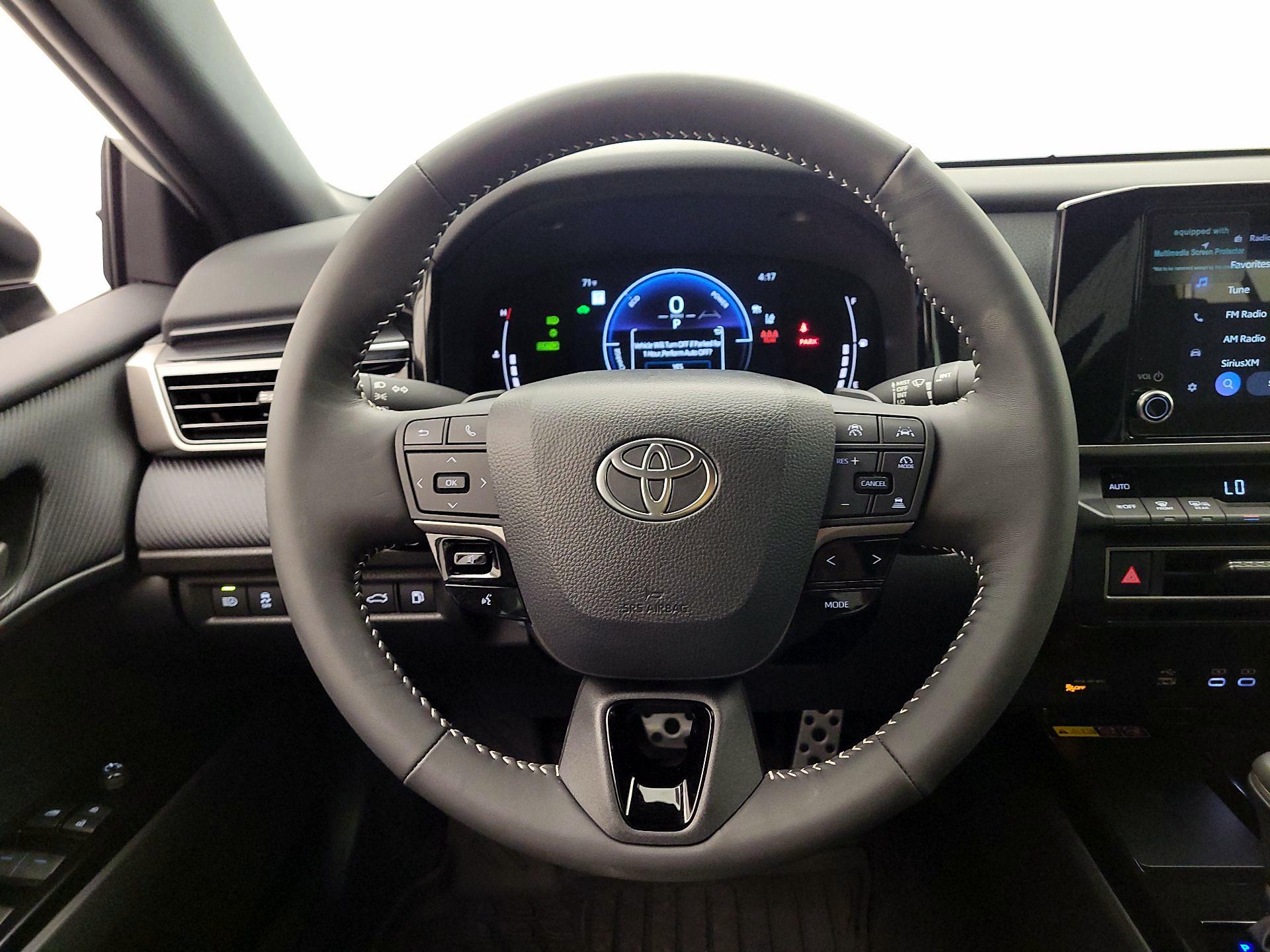 Thumbnail: 2025 Toyota Camry - 10