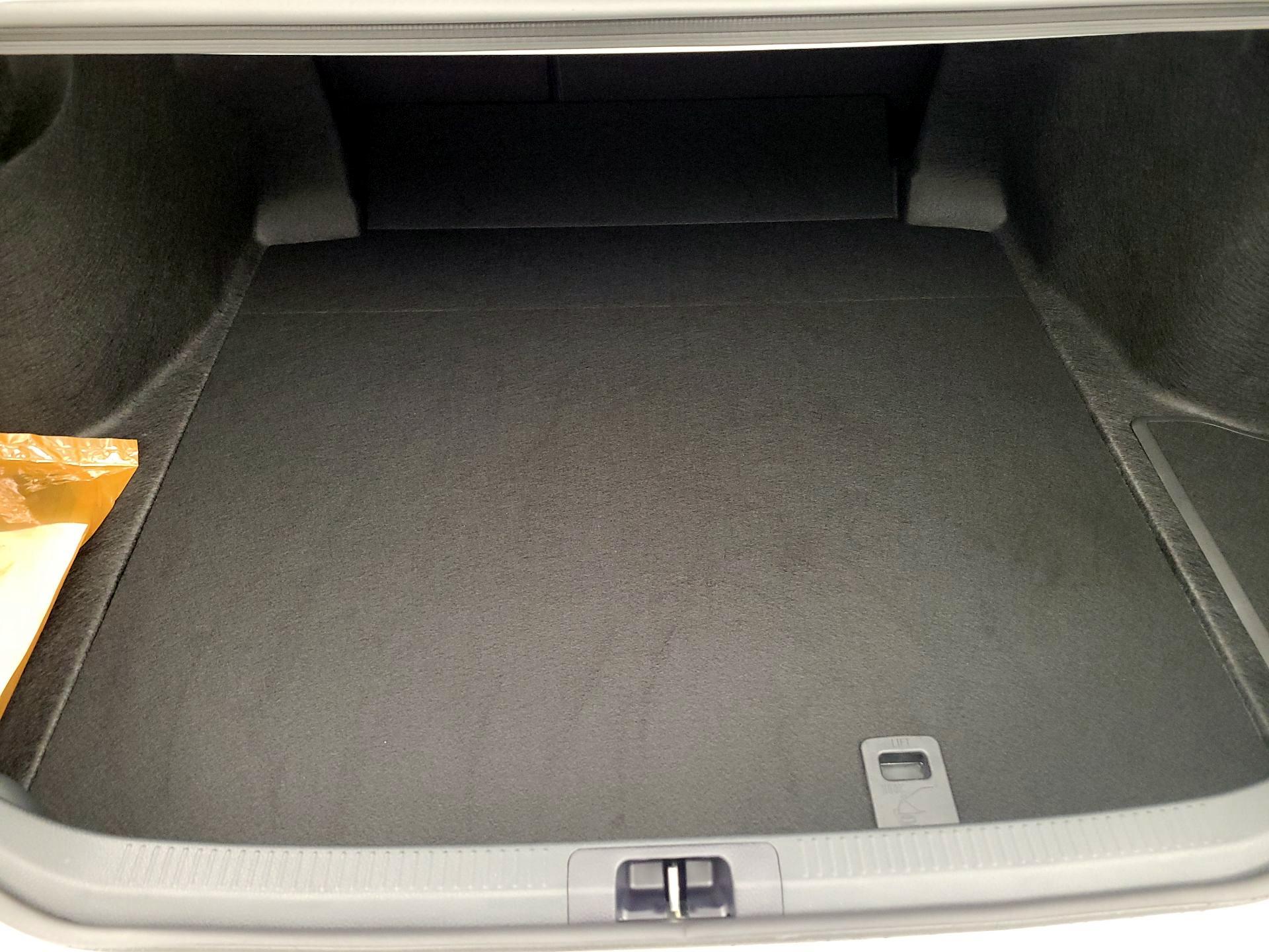 Thumbnail: 2025 Toyota Camry - 20