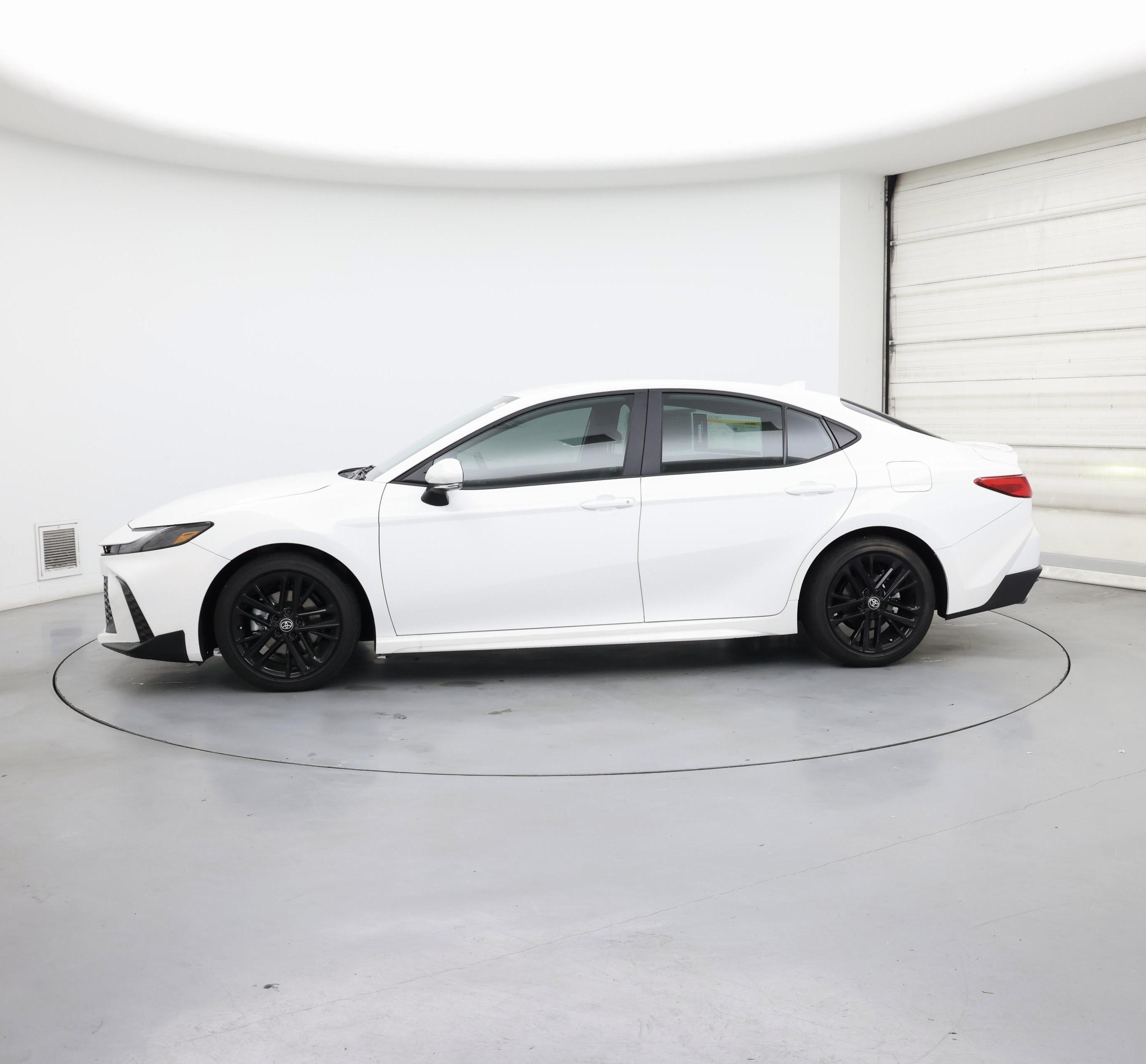 Thumbnail: 2025 Toyota Camry - 3