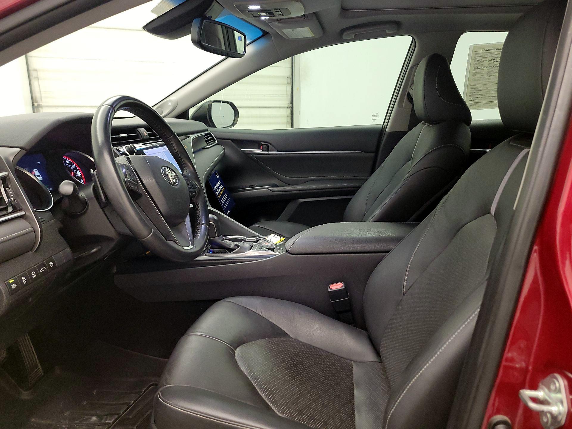 Thumbnail: 2018 Toyota Camry - 11