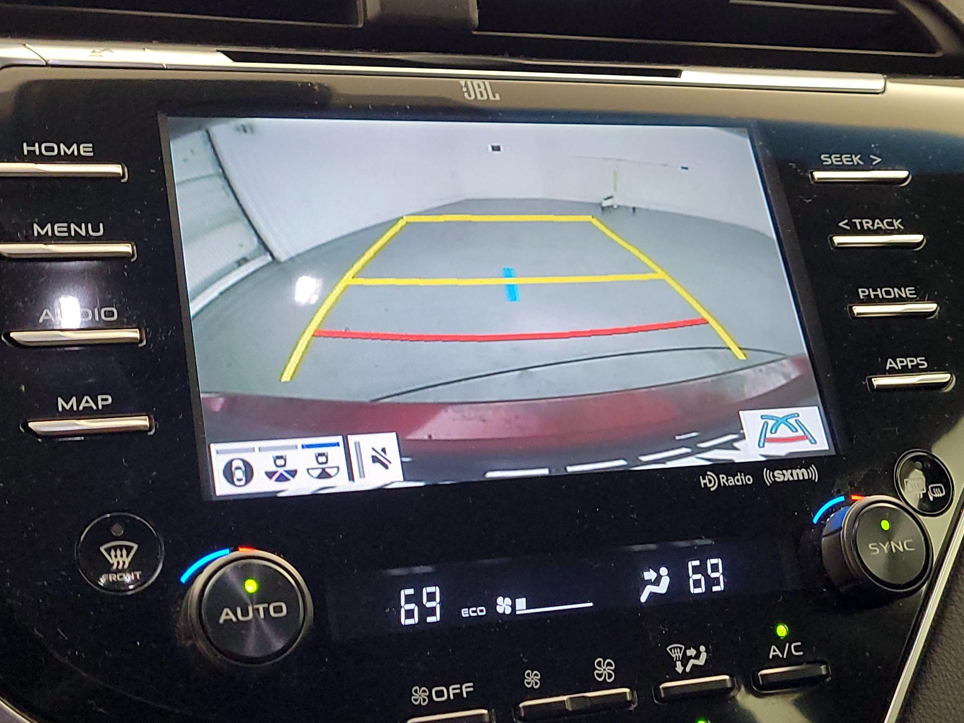 Thumbnail: 2018 Toyota Camry - 14