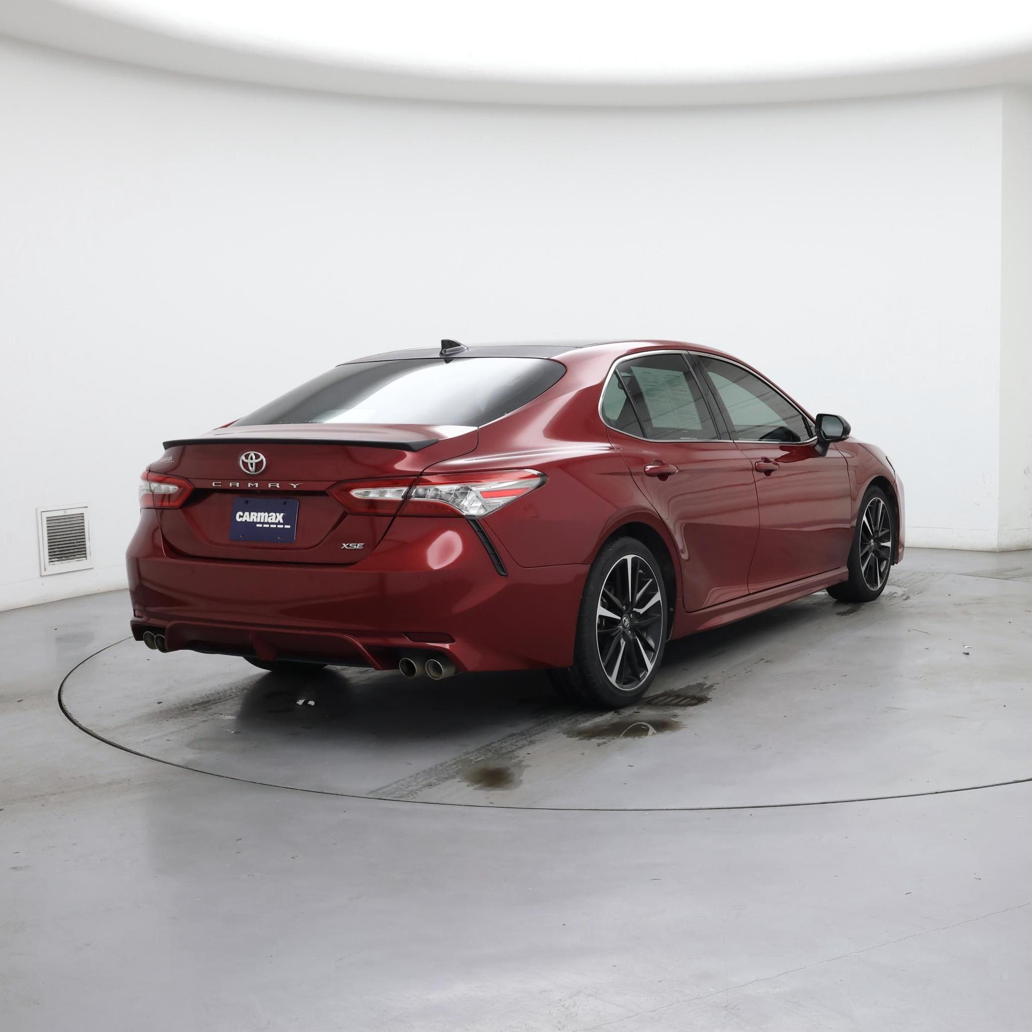 Thumbnail: 2018 Toyota Camry - 8