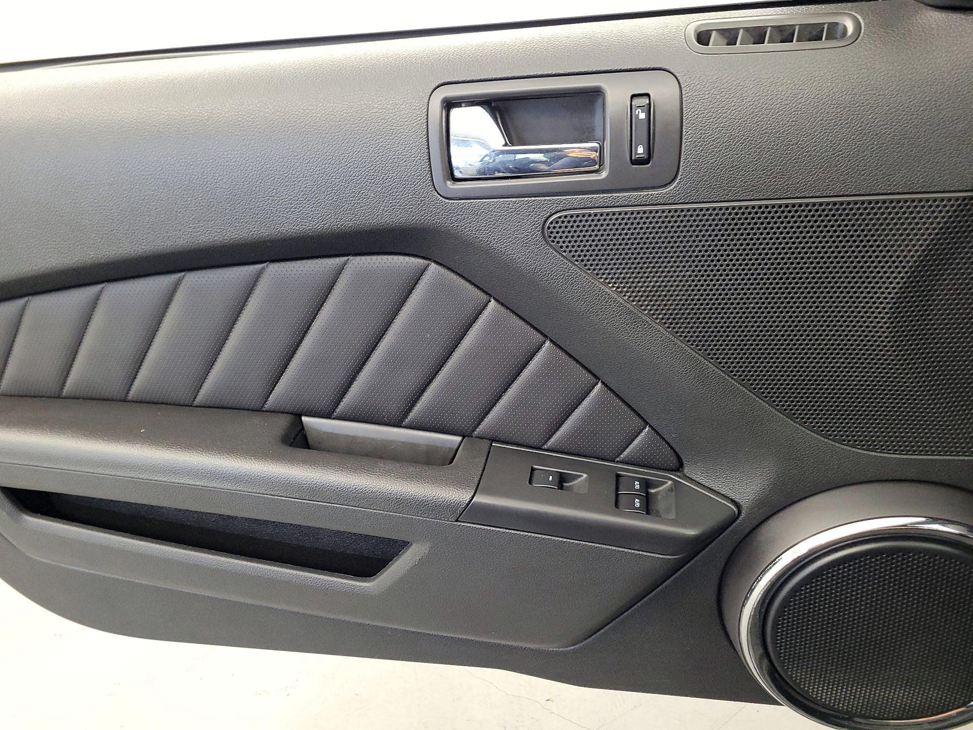 Thumbnail: 2014 Ford Mustang - 12