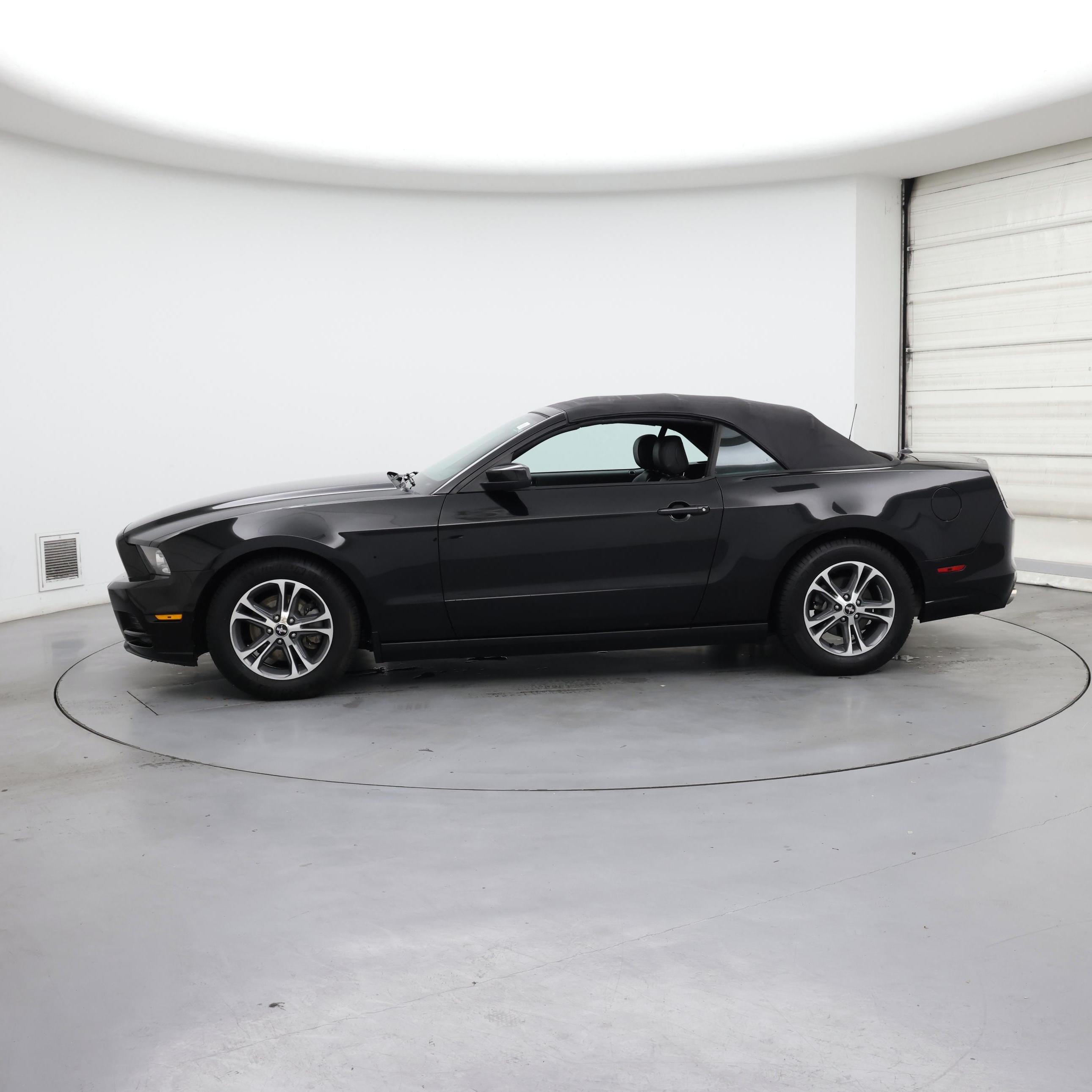 Thumbnail: 2014 Ford Mustang - 3