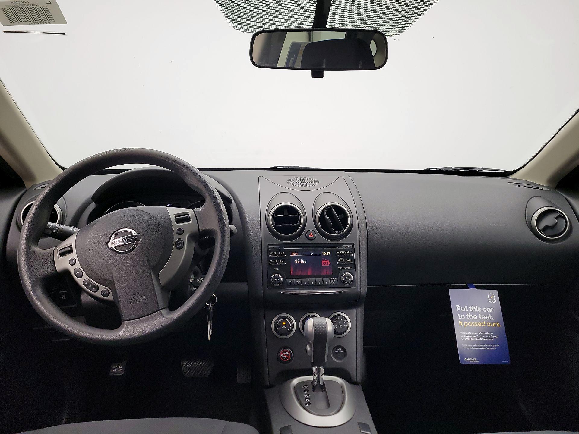 Thumbnail: 2015 Nissan Rogue - 9