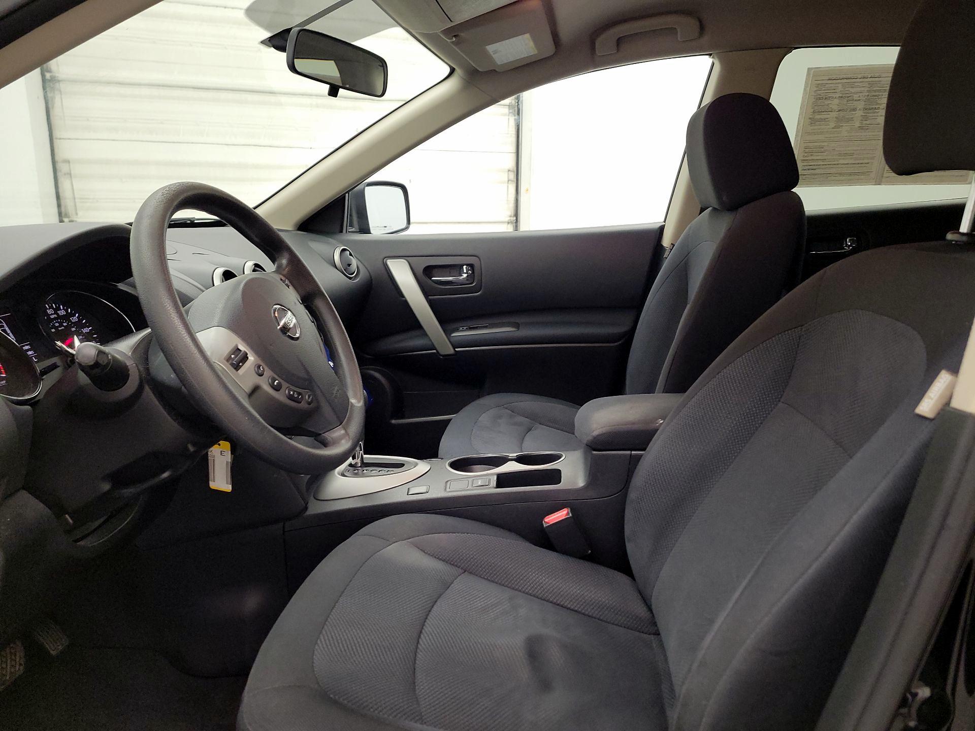 Thumbnail: 2015 Nissan Rogue - 11