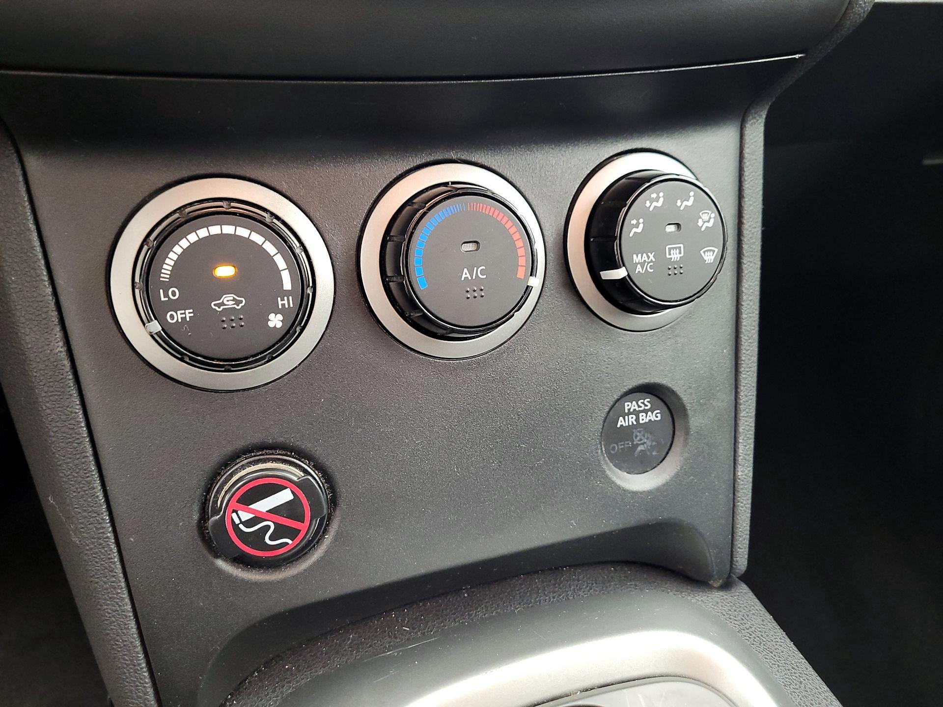 Thumbnail: 2015 Nissan Rogue - 16