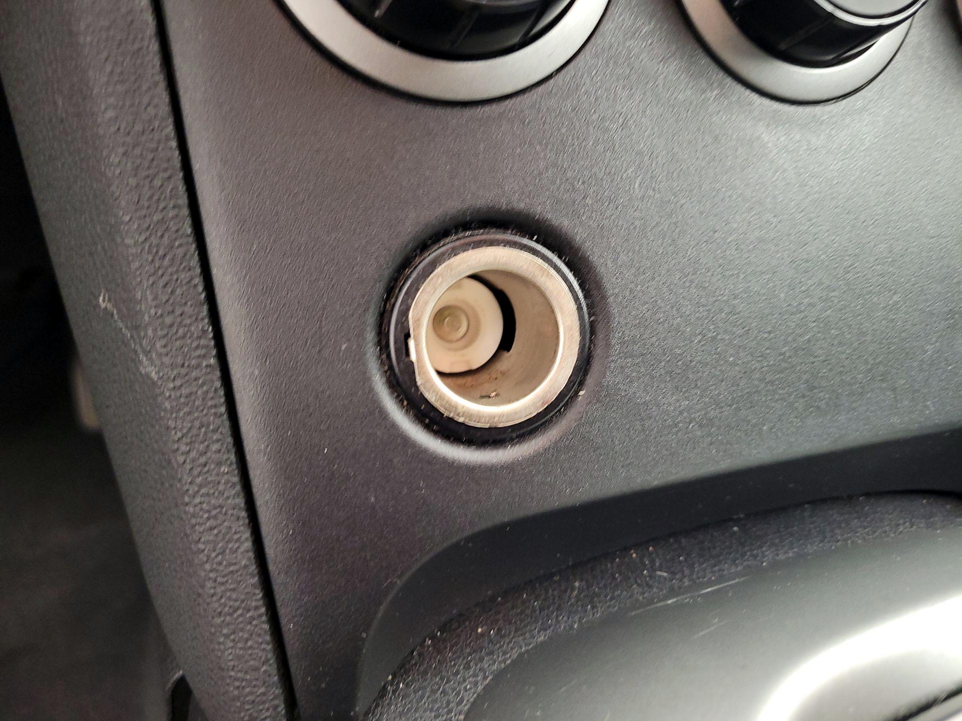 Thumbnail: 2015 Nissan Rogue - 18