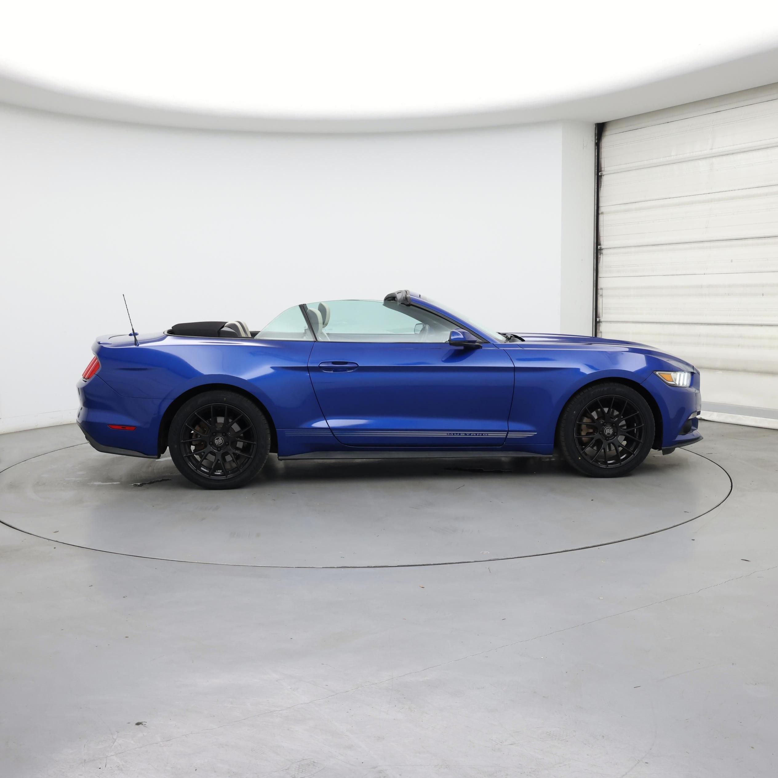 Thumbnail: 2017 Ford Mustang - 7