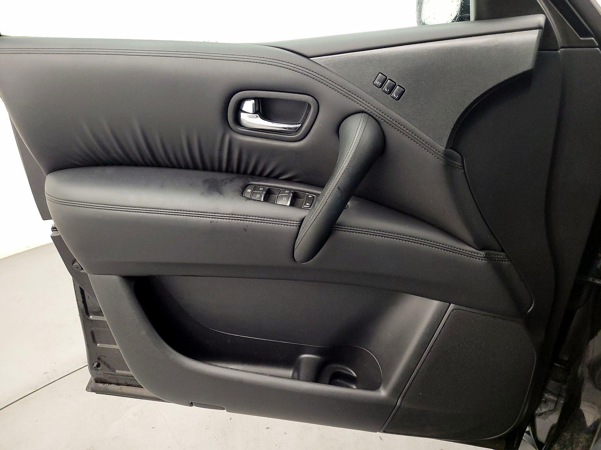 Thumbnail: 2021 Nissan Armada - 12