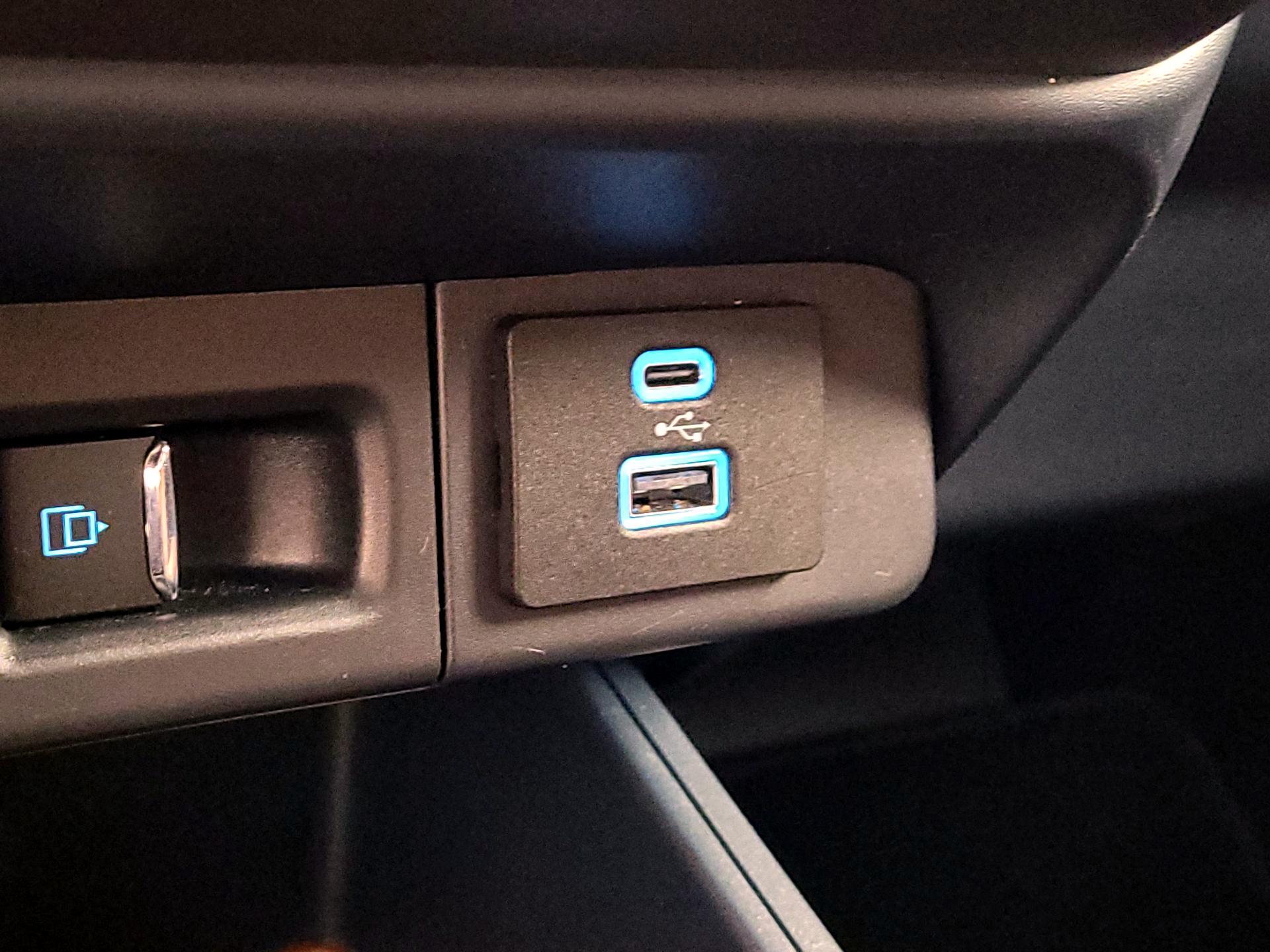 Thumbnail: 2023 Ford Maverick - 18