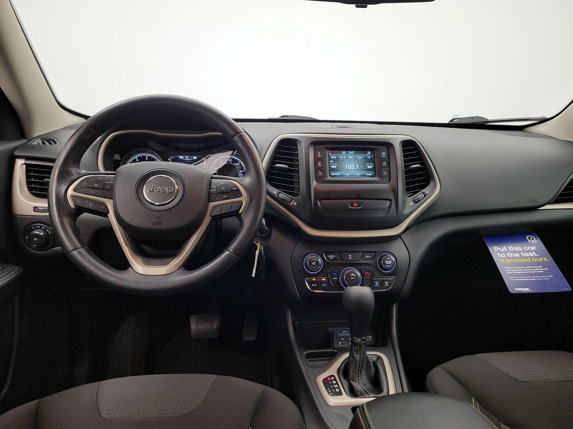 Thumbnail: 2017 Jeep Cherokee - 9