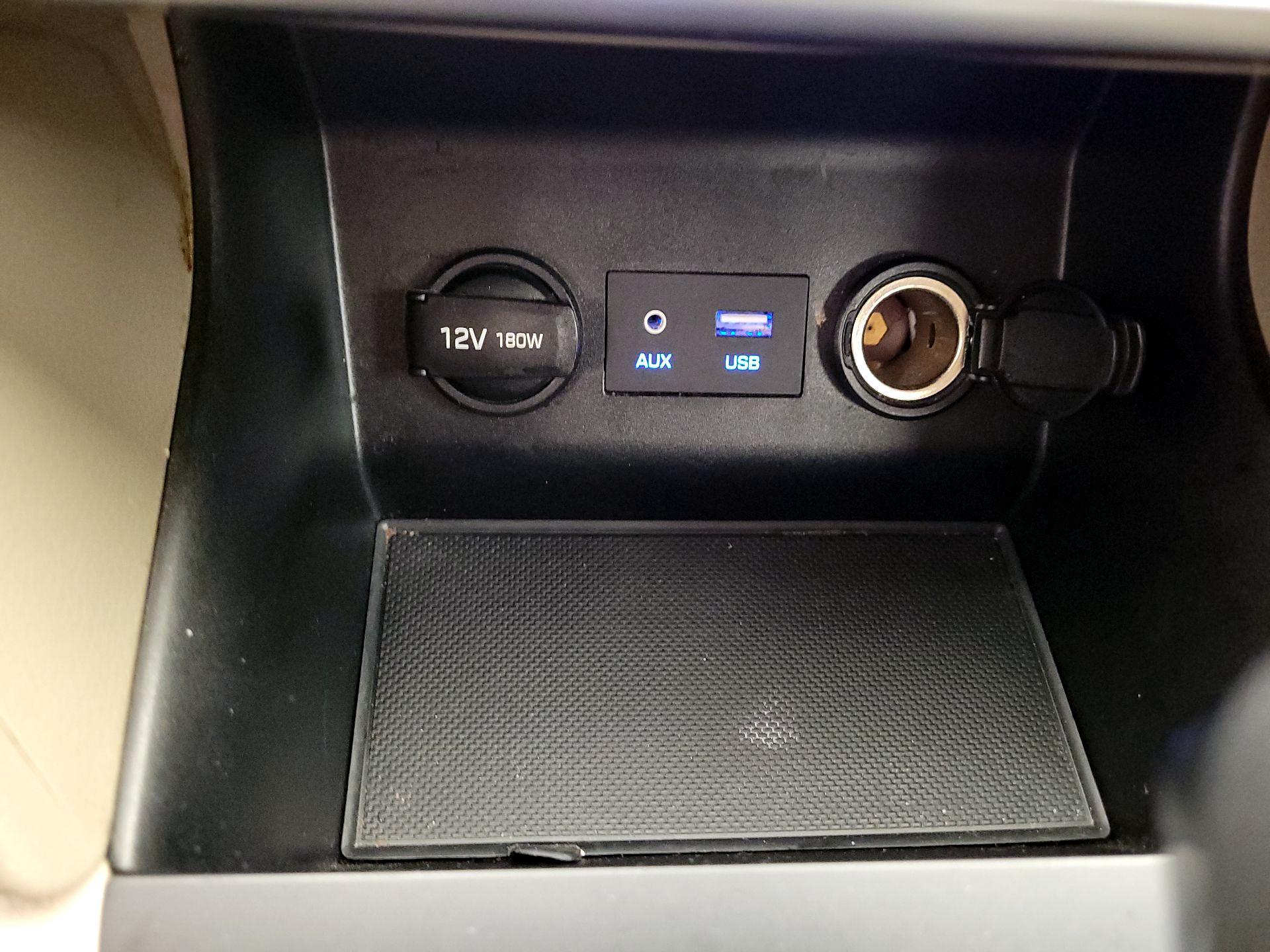 Thumbnail: 2019 Hyundai Elantra - 18