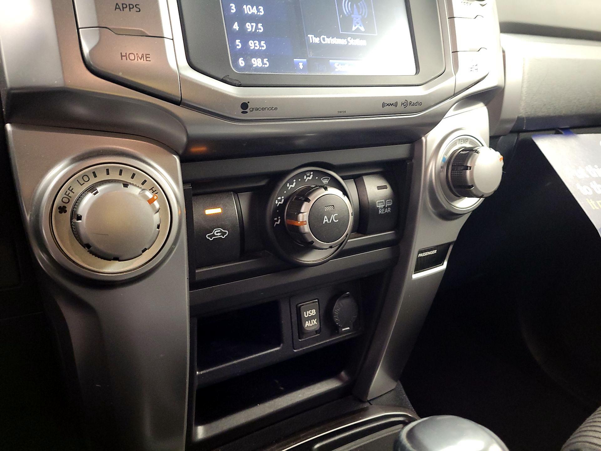 Thumbnail: 2018 Toyota 4Runner - 14