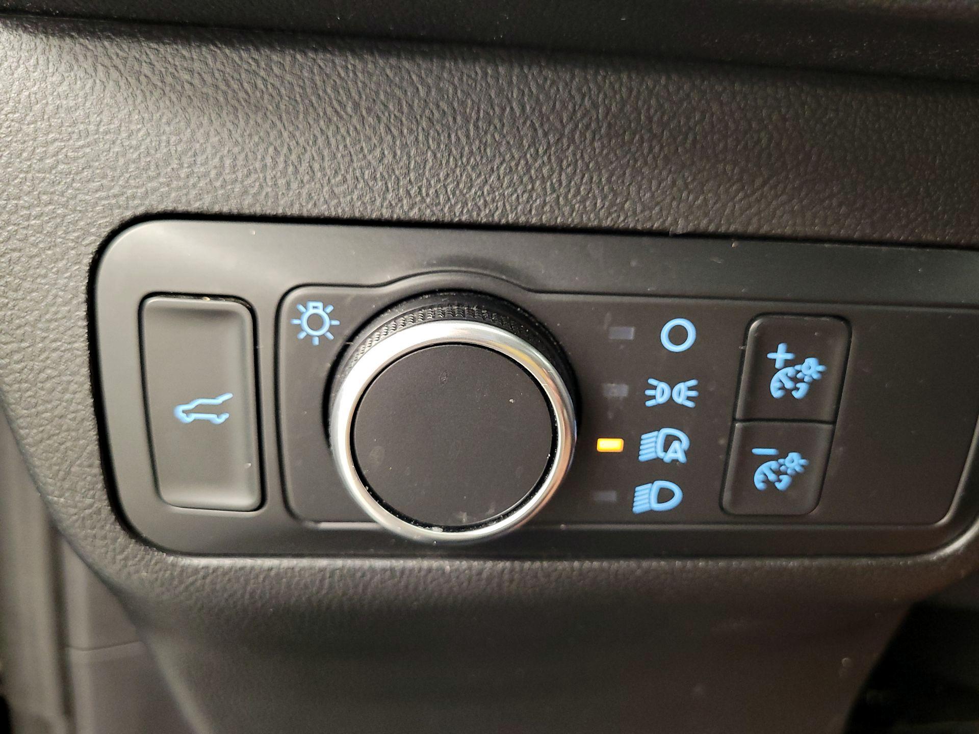 Thumbnail: 2022 Ford Escape - 13