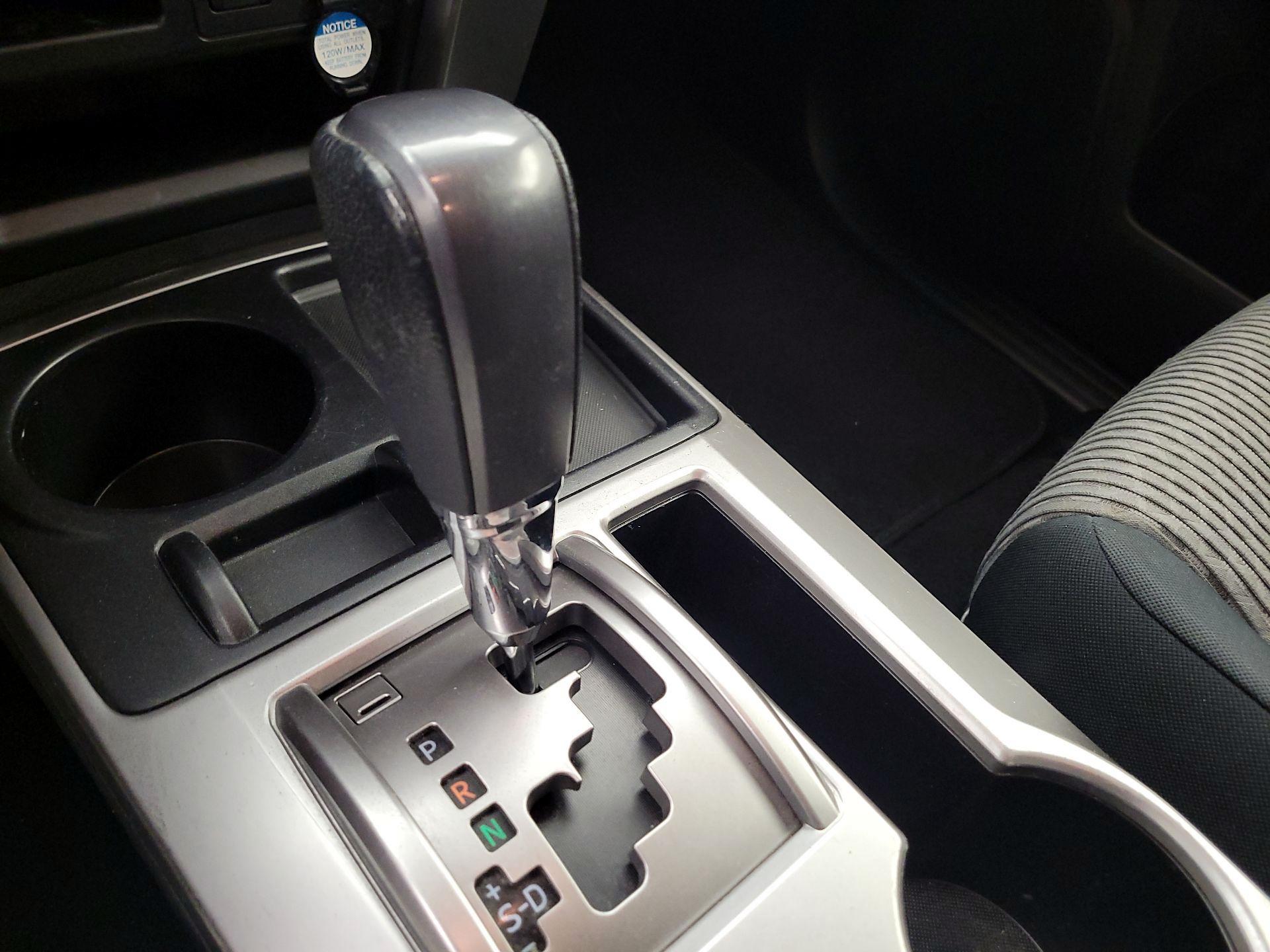 Thumbnail: 2016 Toyota 4Runner - 15