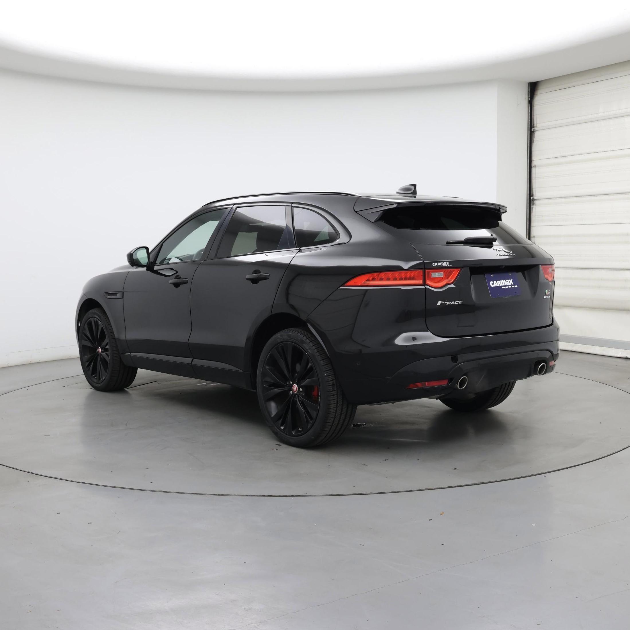 Thumbnail: 2019 Jaguar F-Pace - 2
