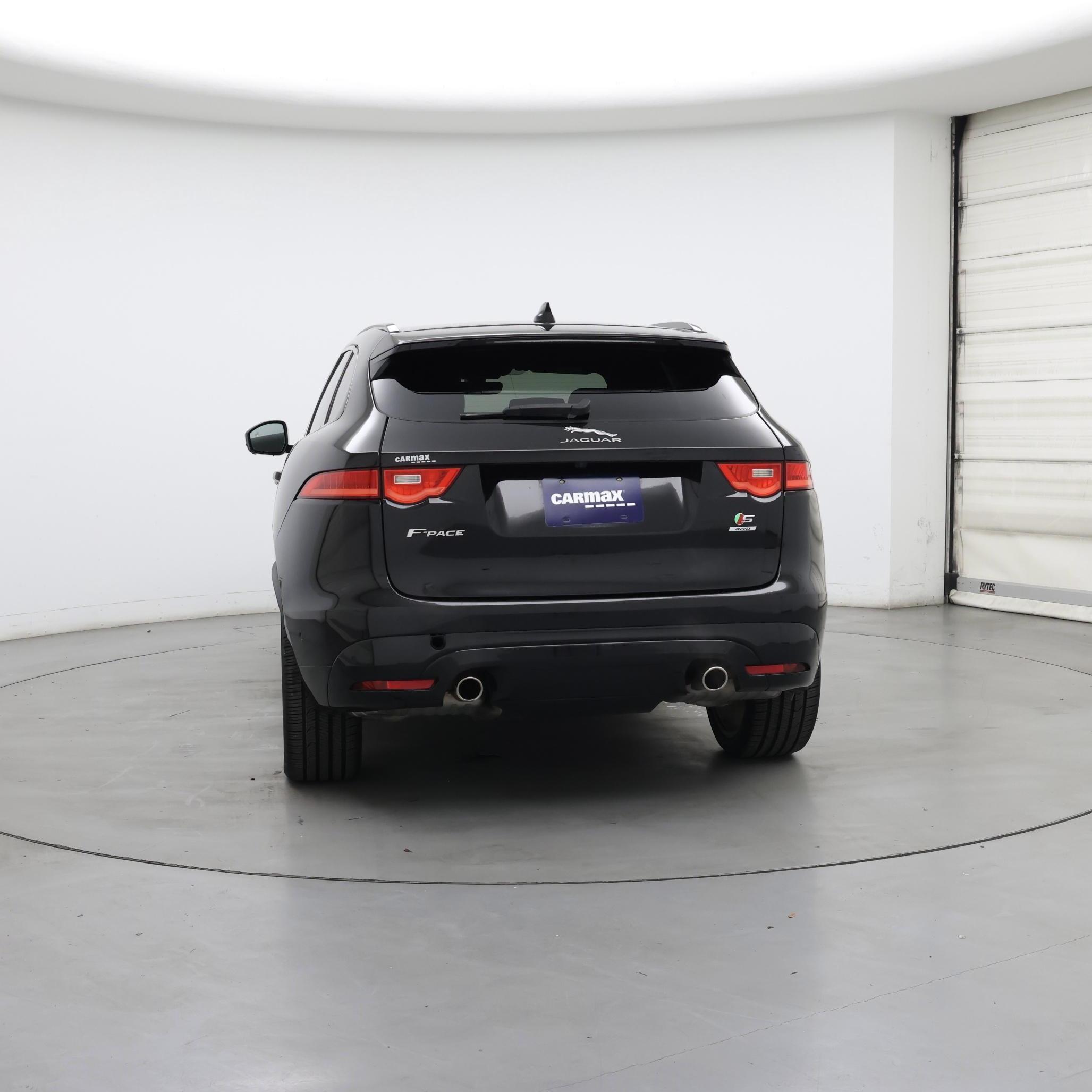 Thumbnail: 2019 Jaguar F-Pace - 6