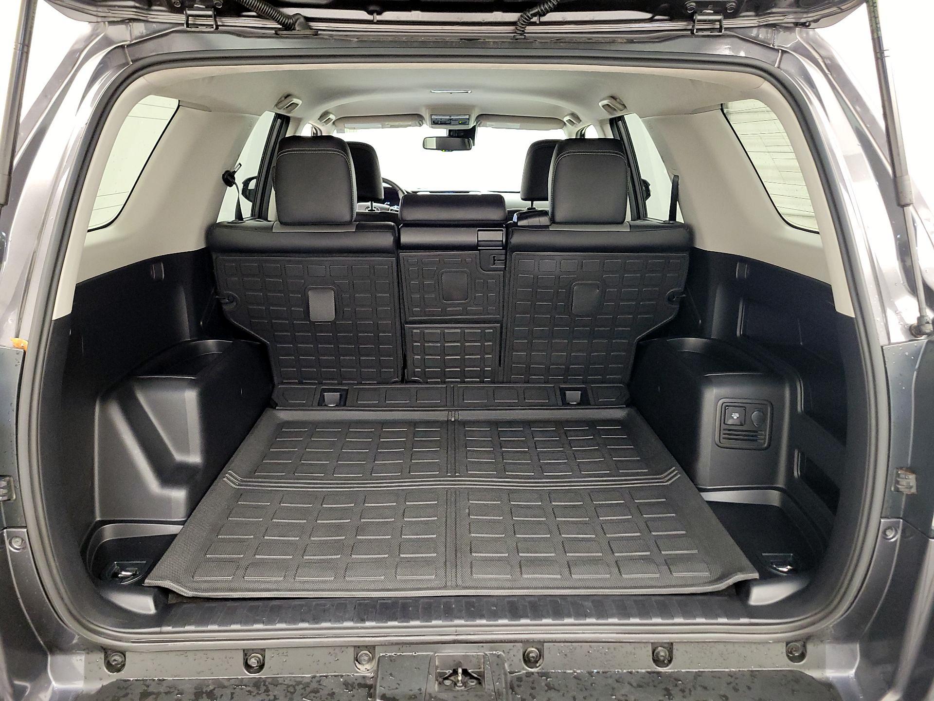 Thumbnail: 2020 Toyota 4Runner - 16