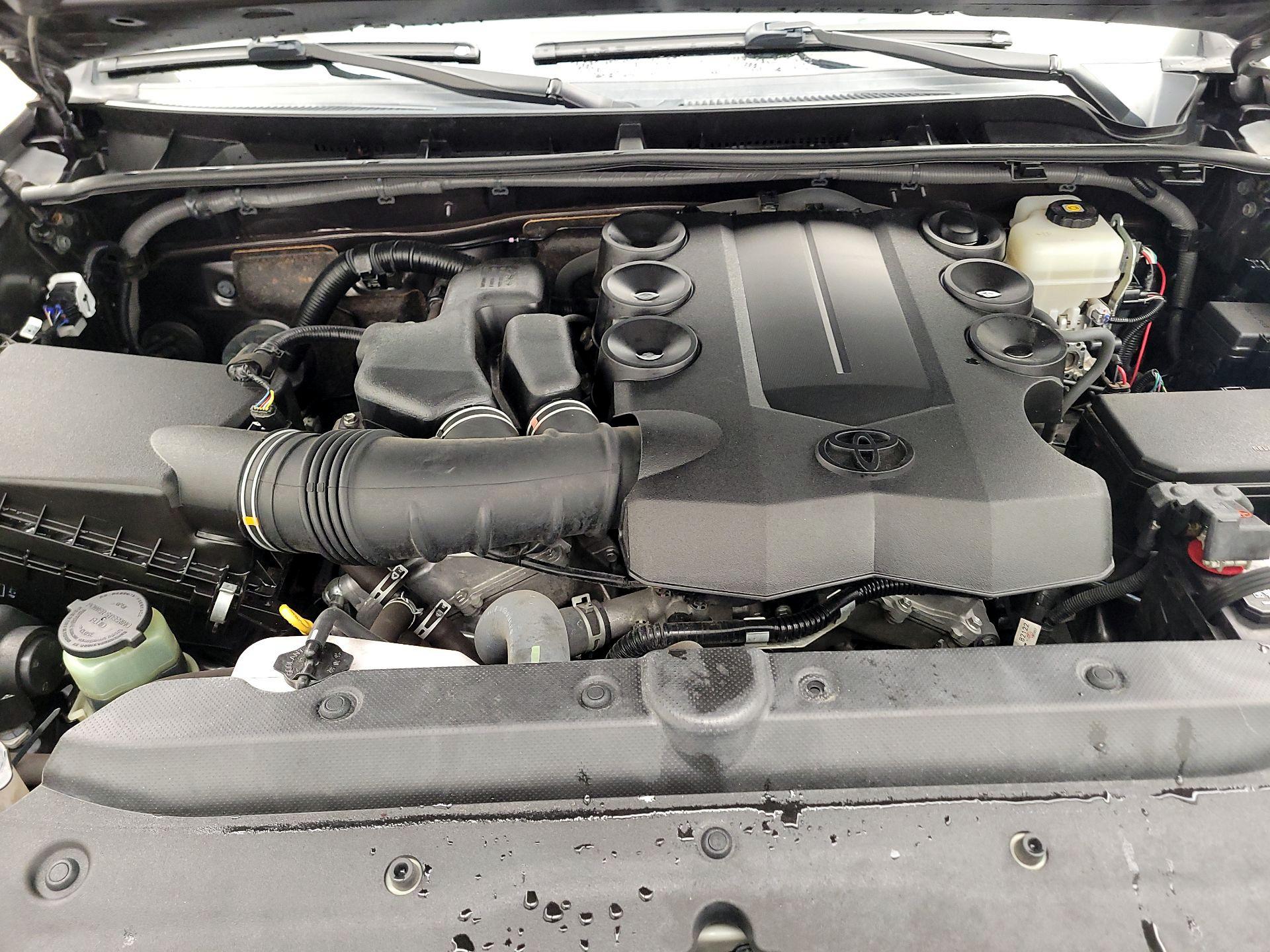 Thumbnail: 2020 Toyota 4Runner - 17