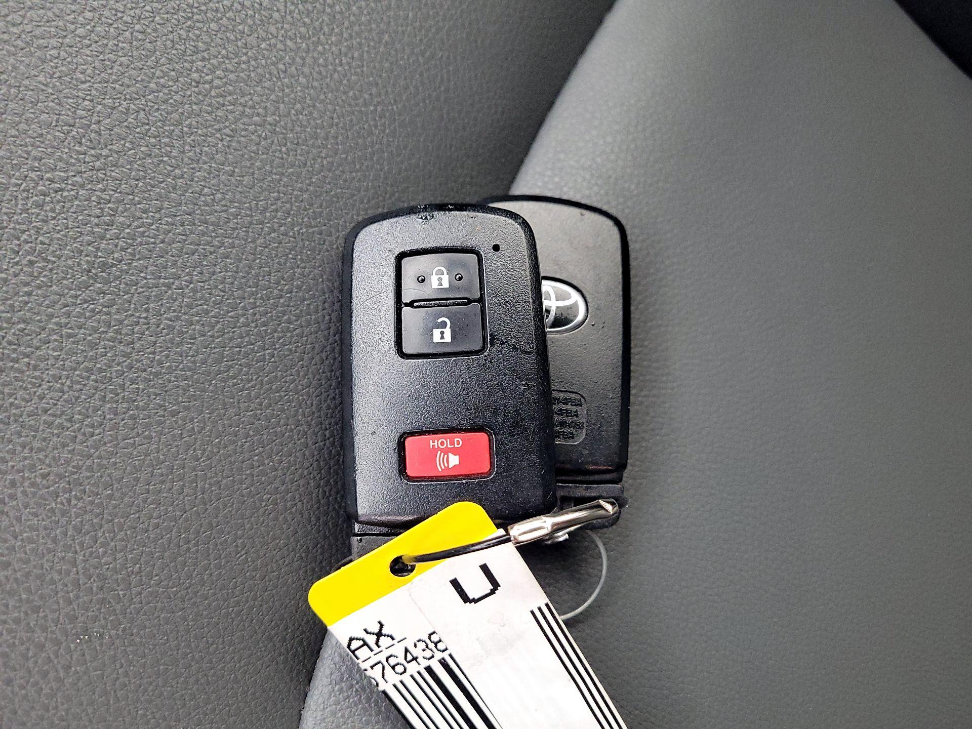 Thumbnail: 2020 Toyota 4Runner - 18