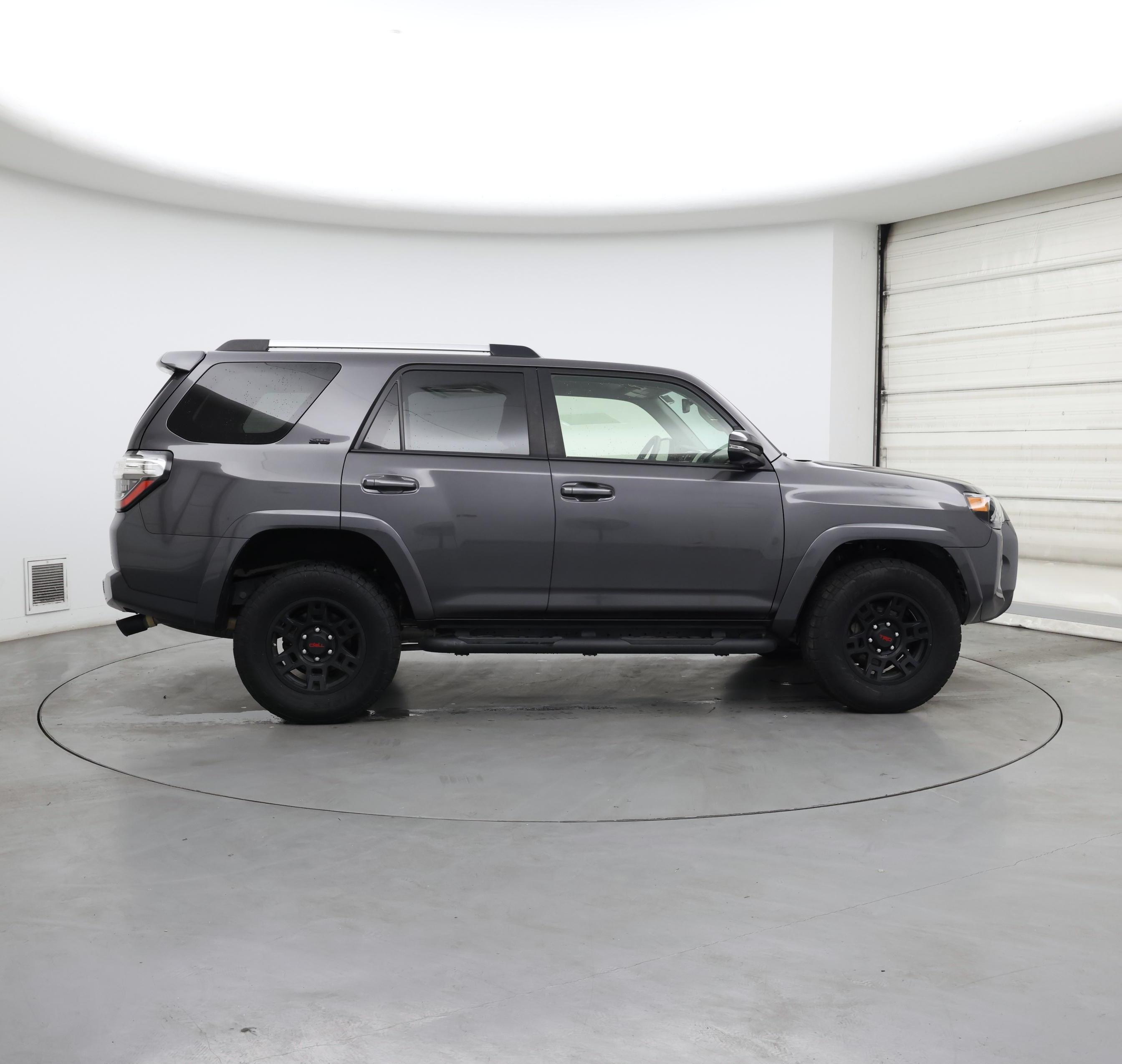 Thumbnail: 2020 Toyota 4Runner - 7