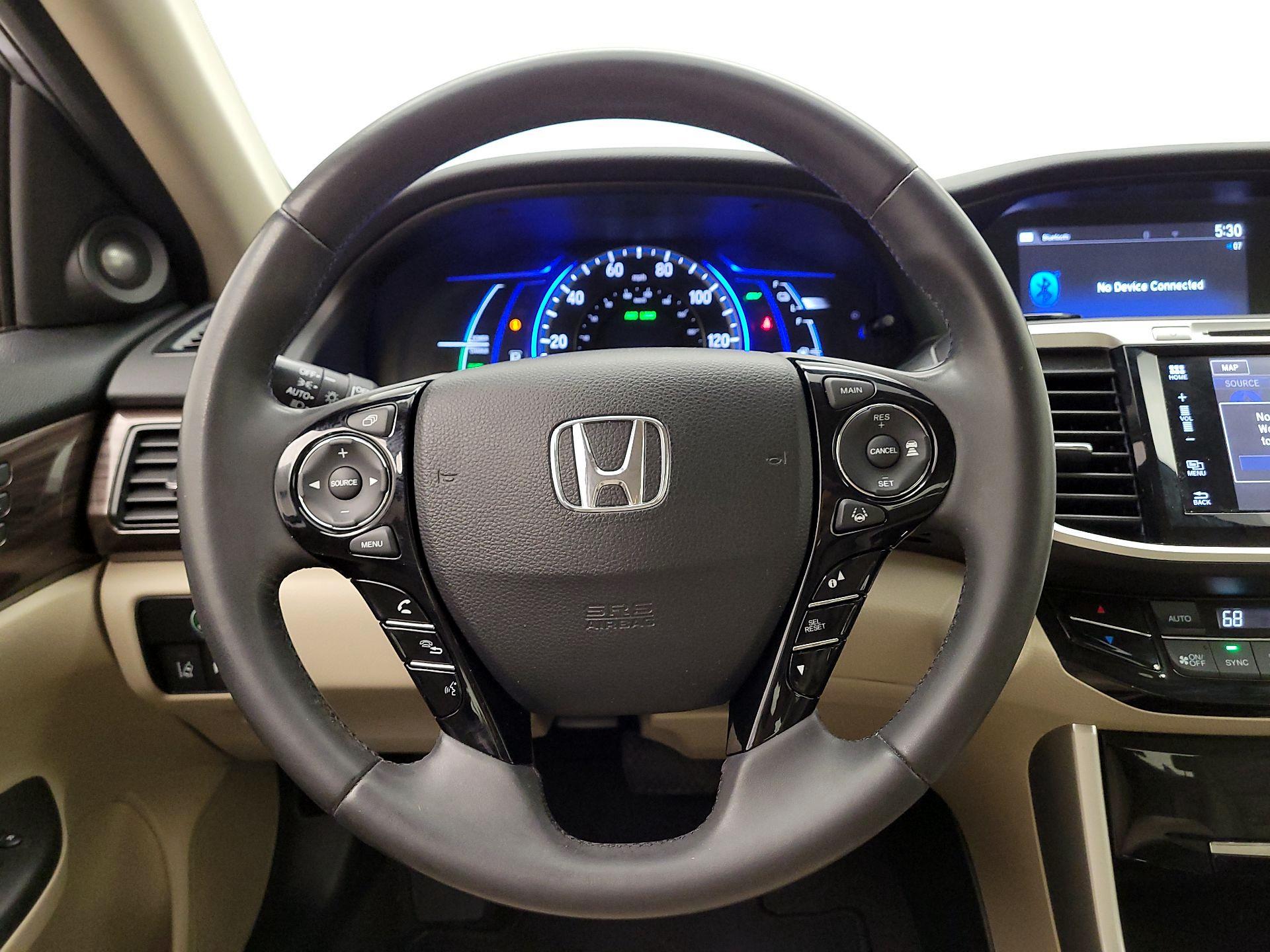 Thumbnail: 2017 Honda Accord - 10