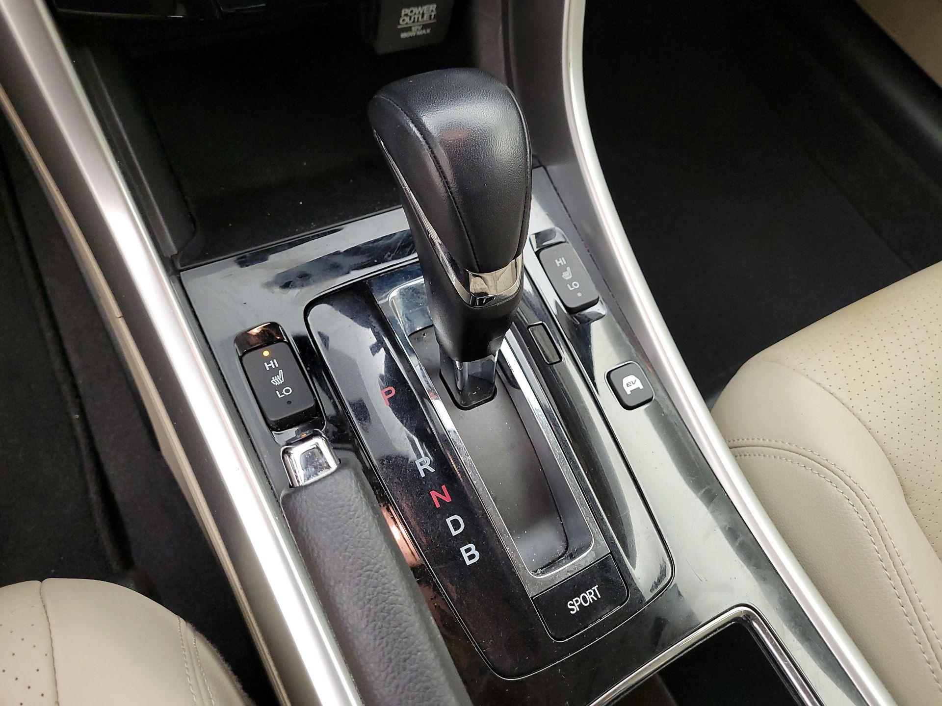 Thumbnail: 2017 Honda Accord - 17