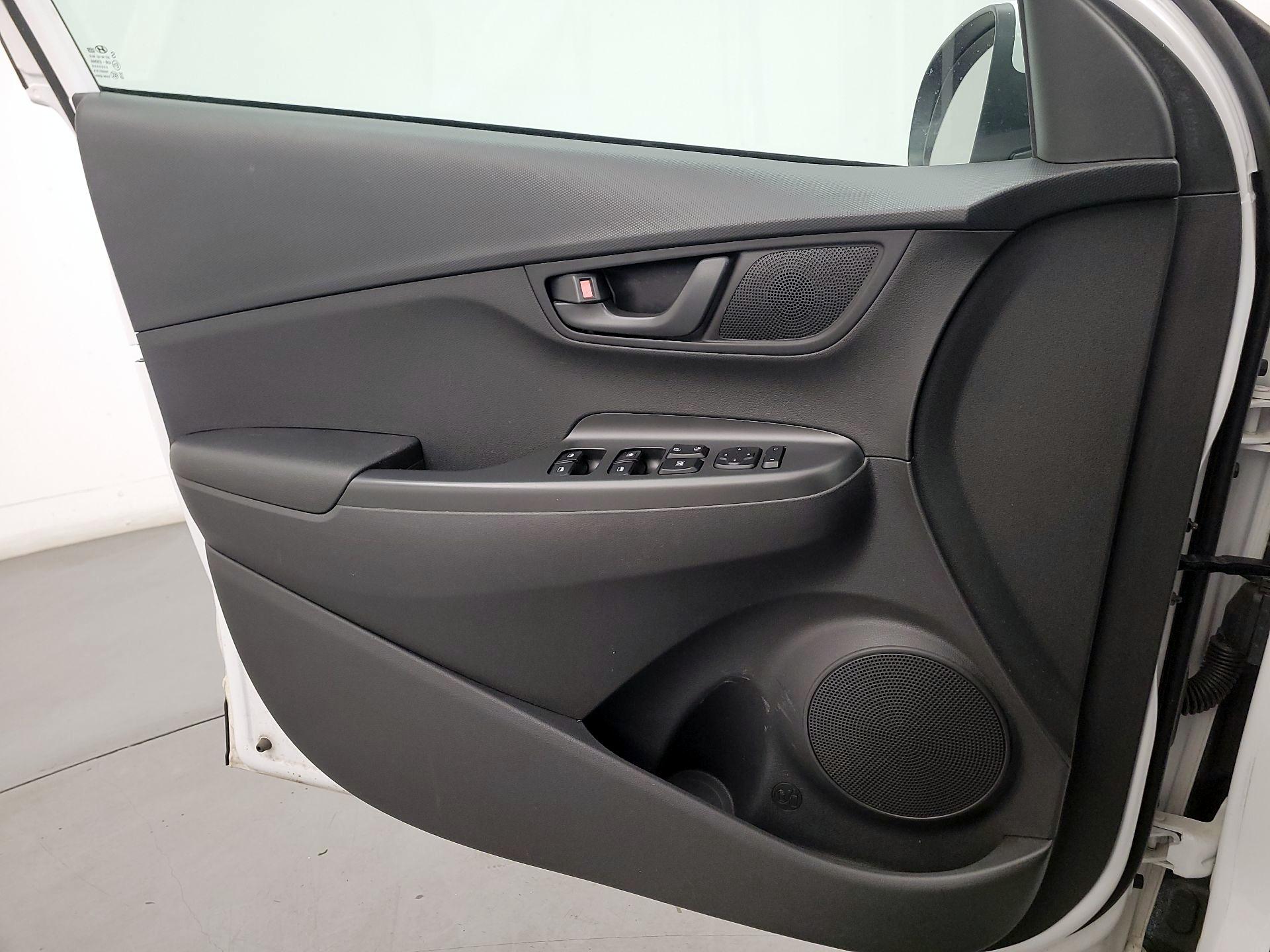 Thumbnail: 2022 Hyundai Kona - 12