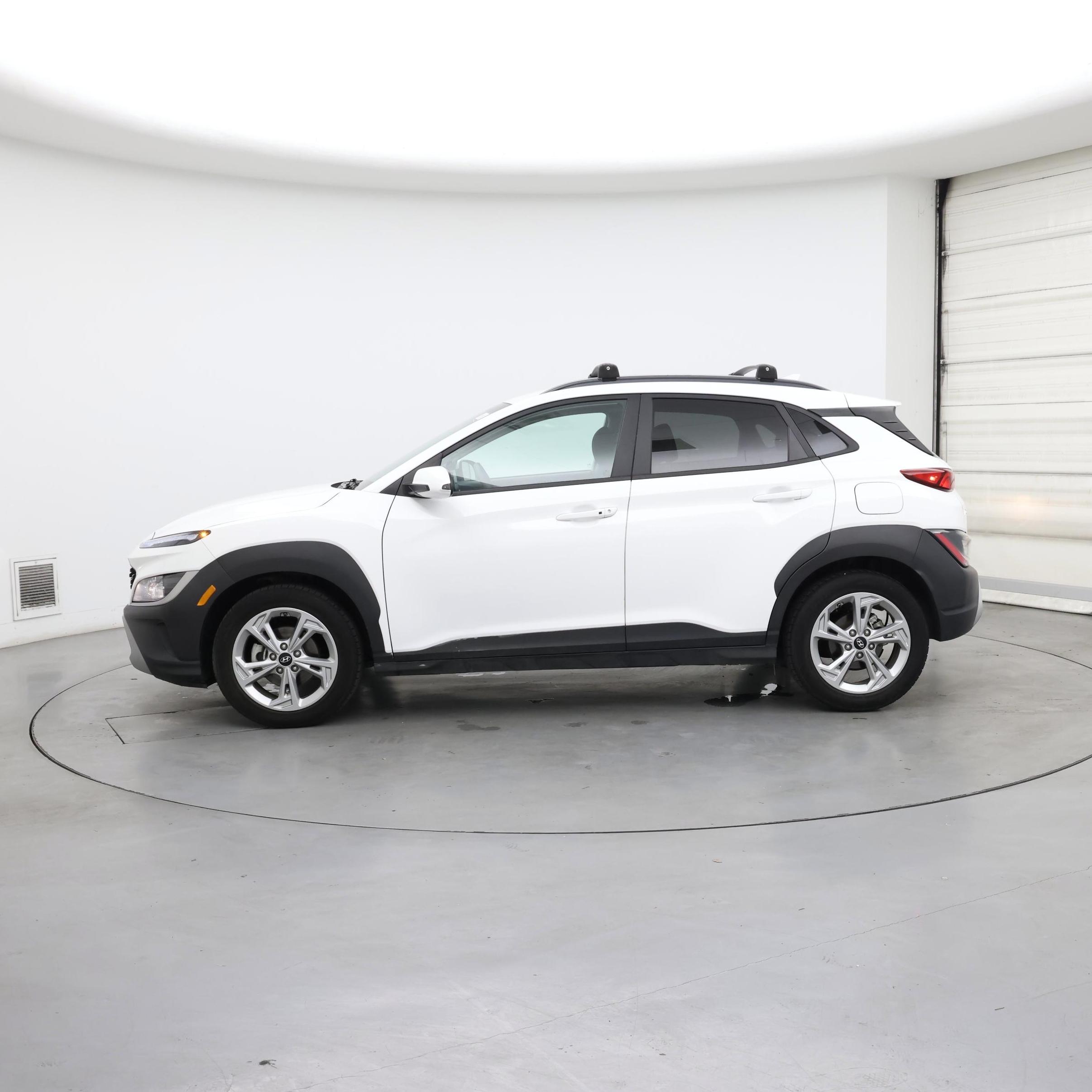 Thumbnail: 2022 Hyundai Kona - 3