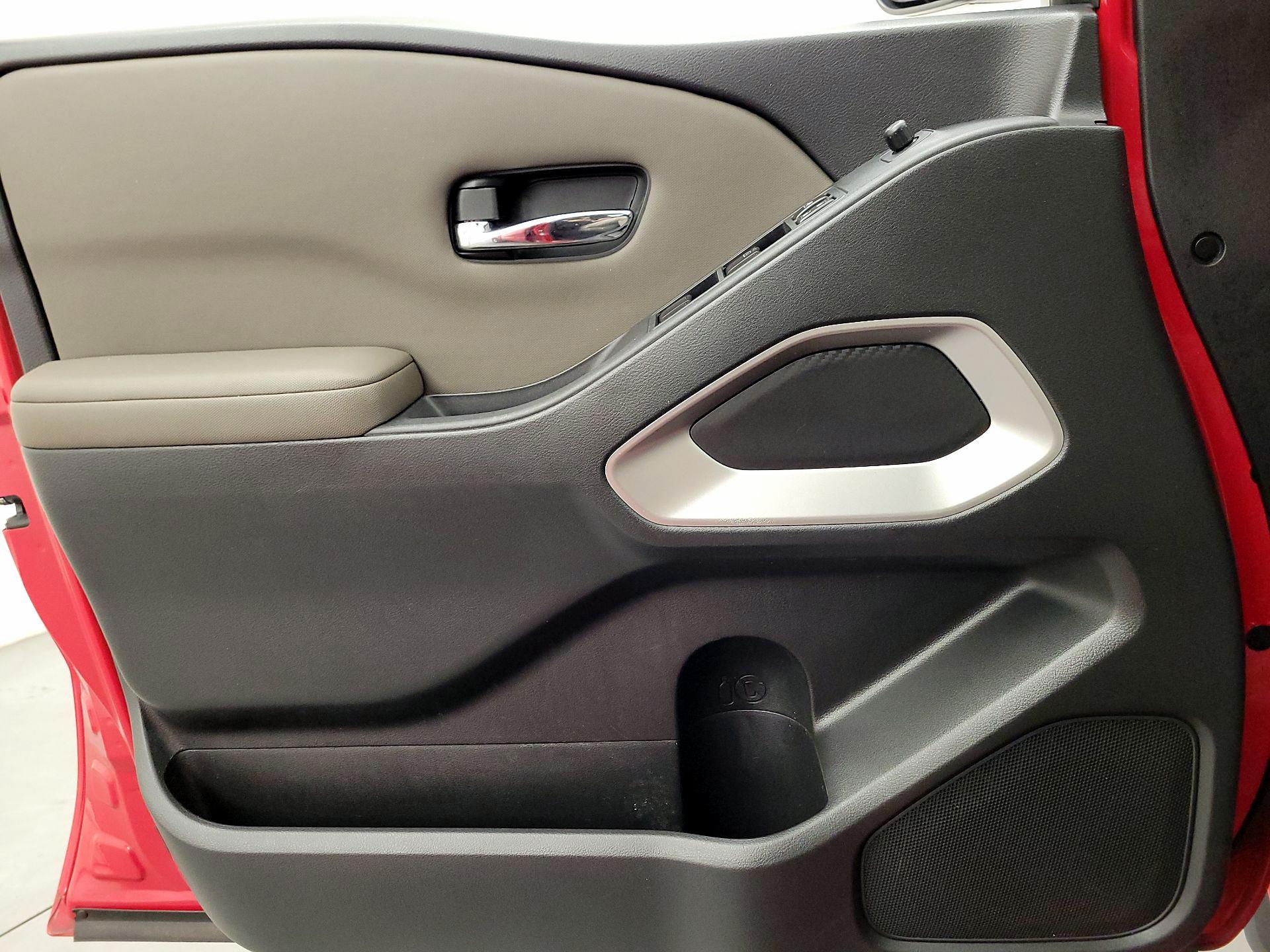 Thumbnail: 2022 Nissan Frontier - 12