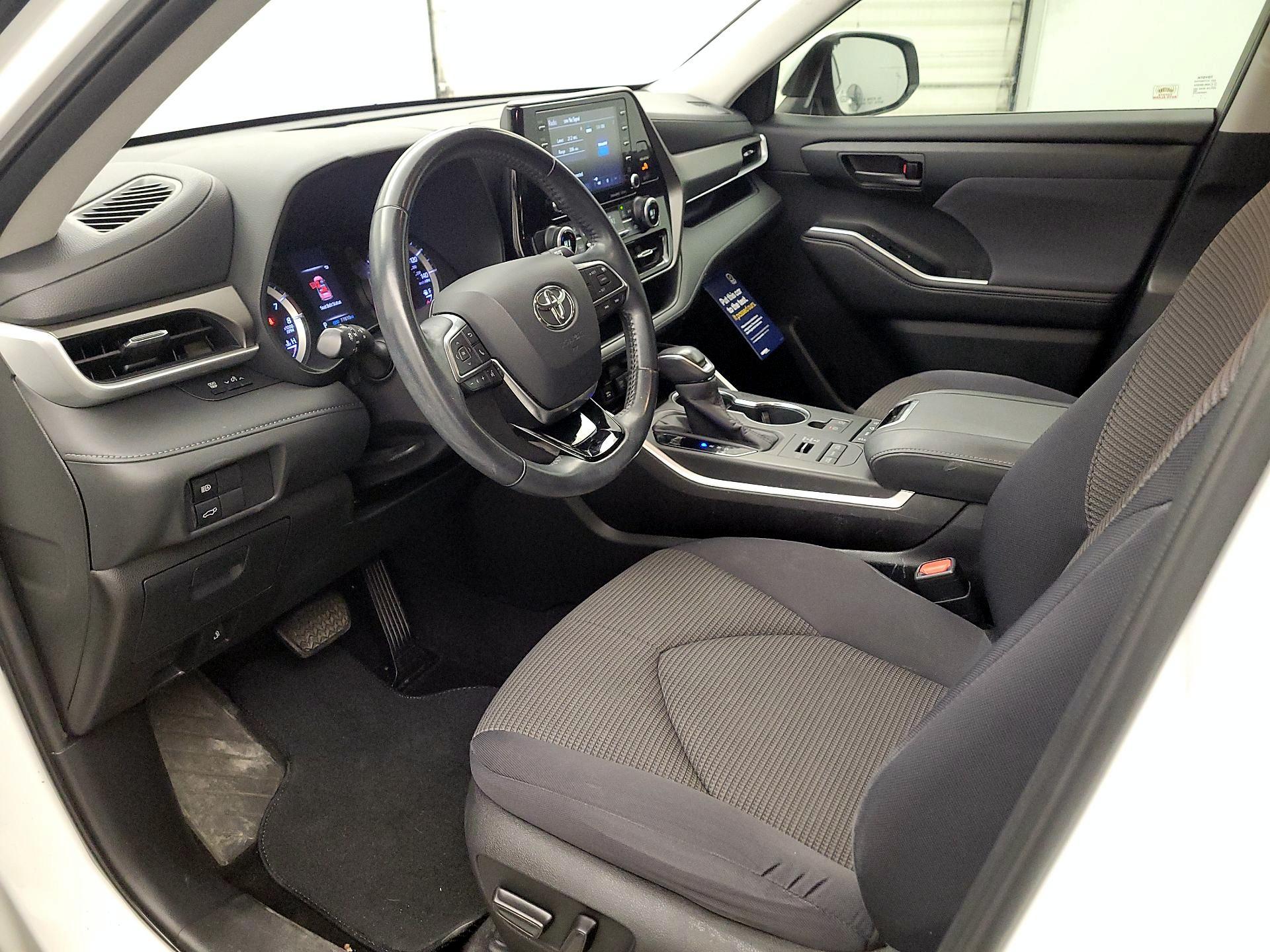 Thumbnail: 2020 Toyota Highlander - 11