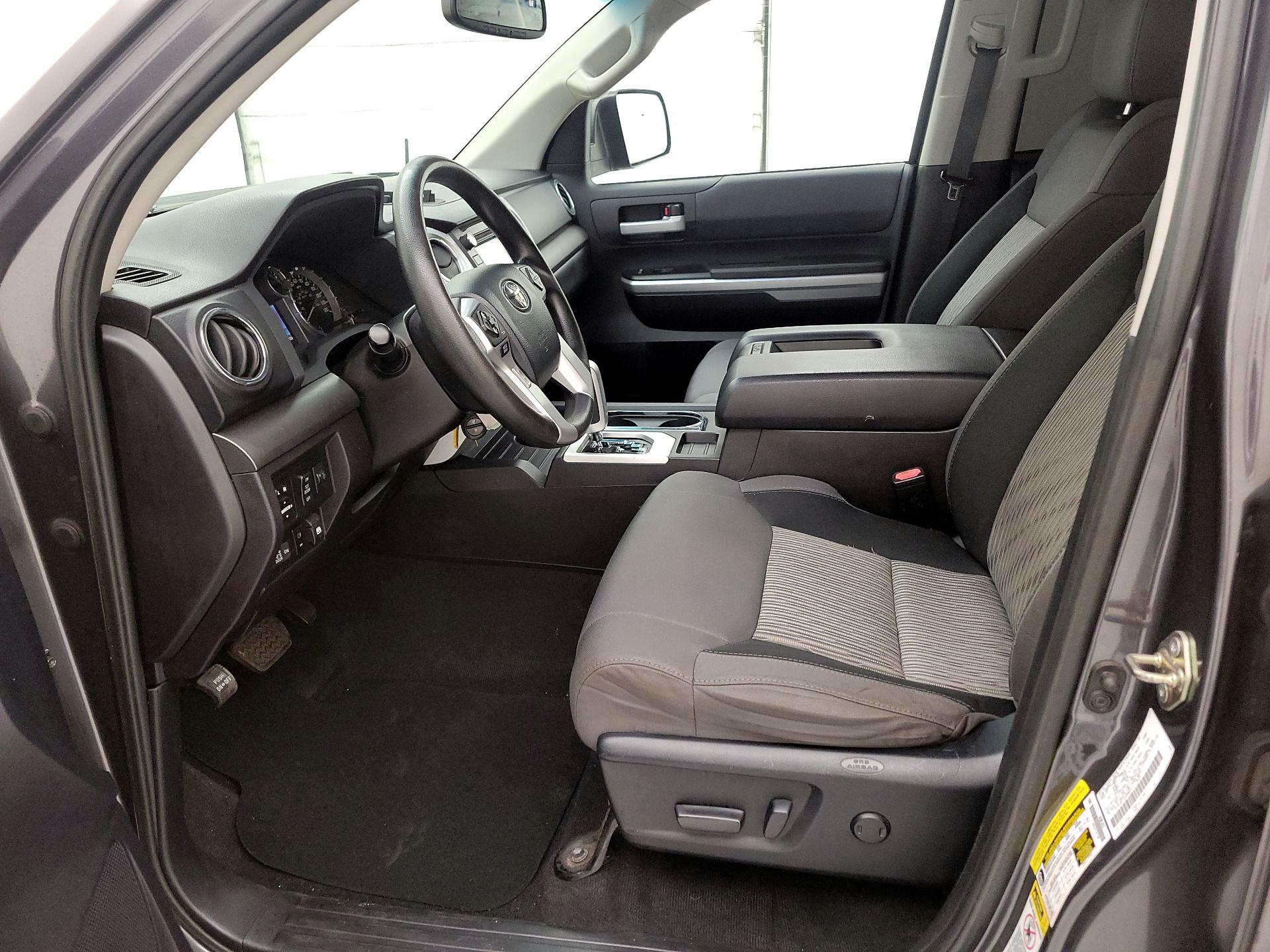 Thumbnail: 2016 Toyota Tundra - 11