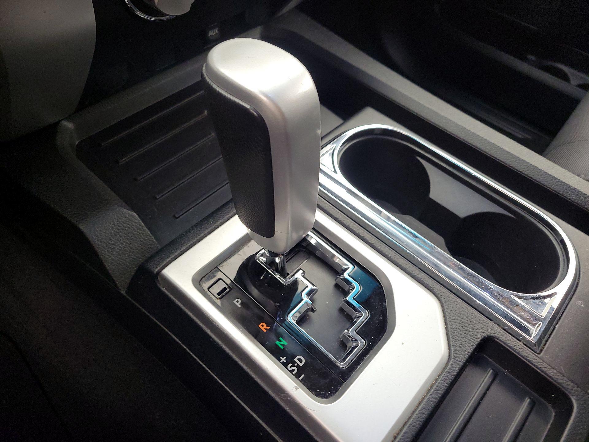 Thumbnail: 2016 Toyota Tundra - 15