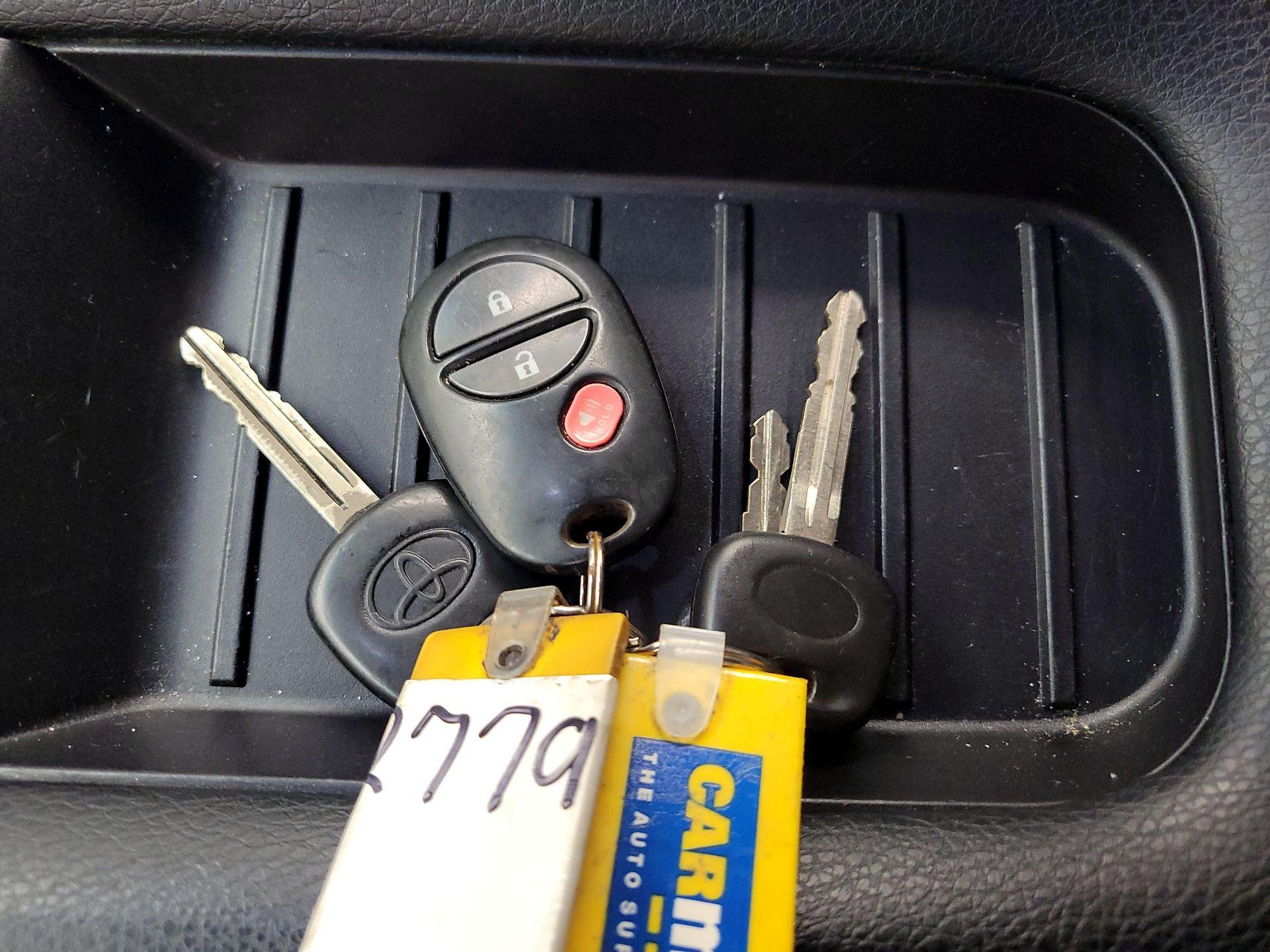 Thumbnail: 2016 Toyota Tundra - 19