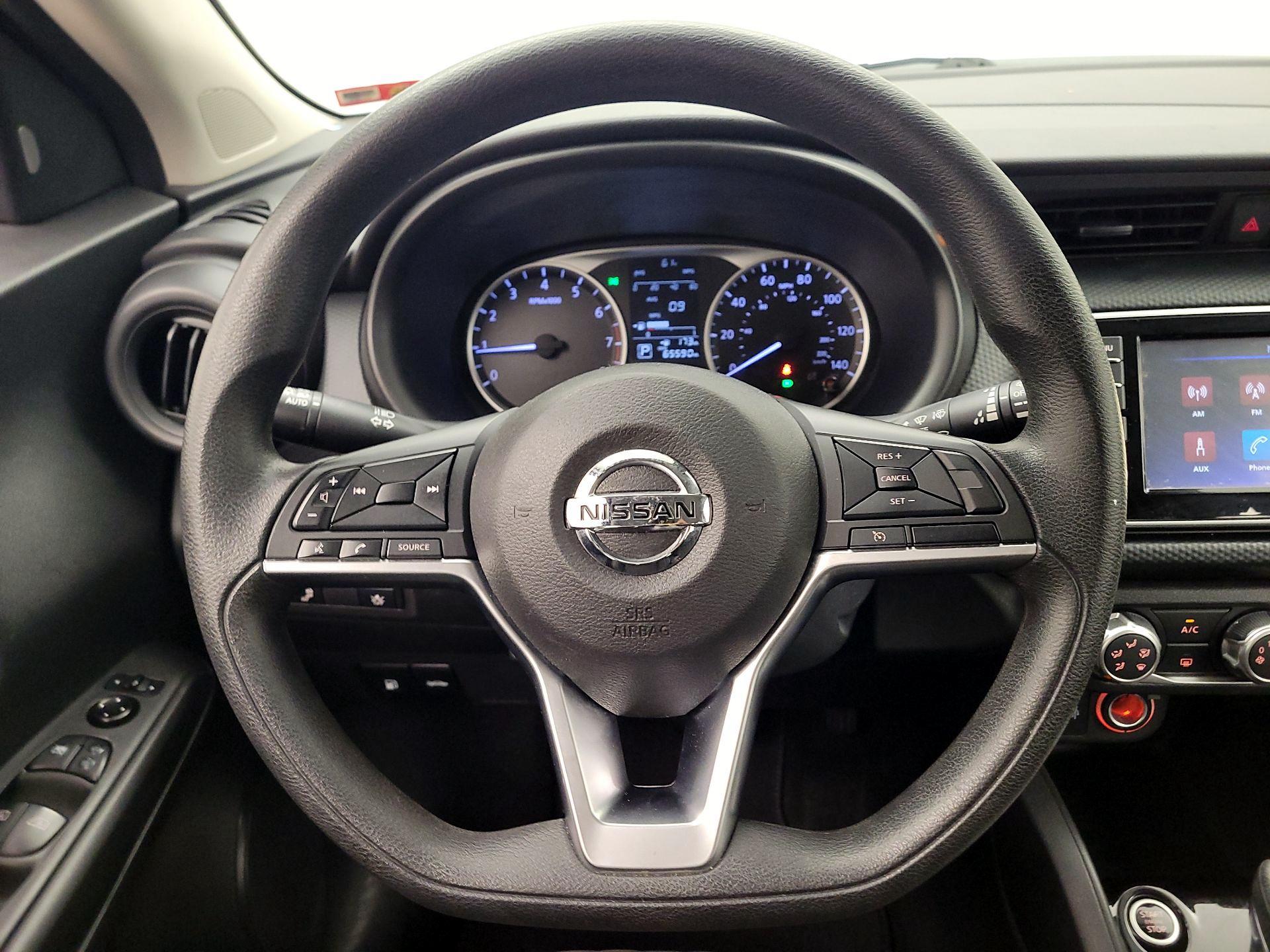 Thumbnail: 2021 Nissan Kicks - 10