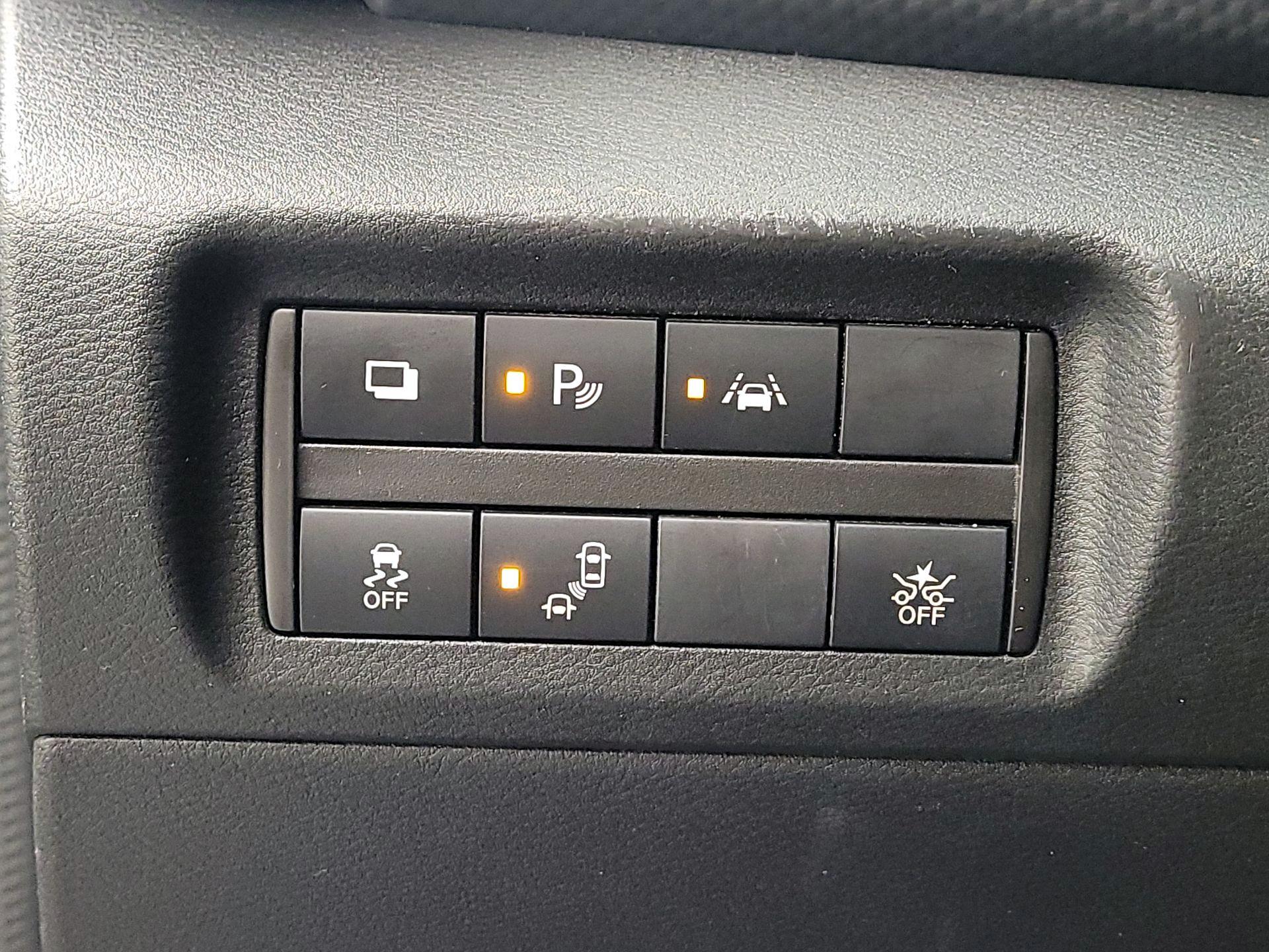 Thumbnail: 2021 Nissan Kicks - 13