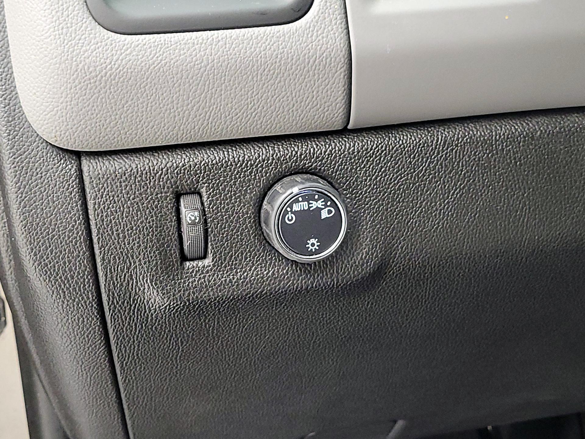 Thumbnail: 2016 Chevrolet Colorado - 13