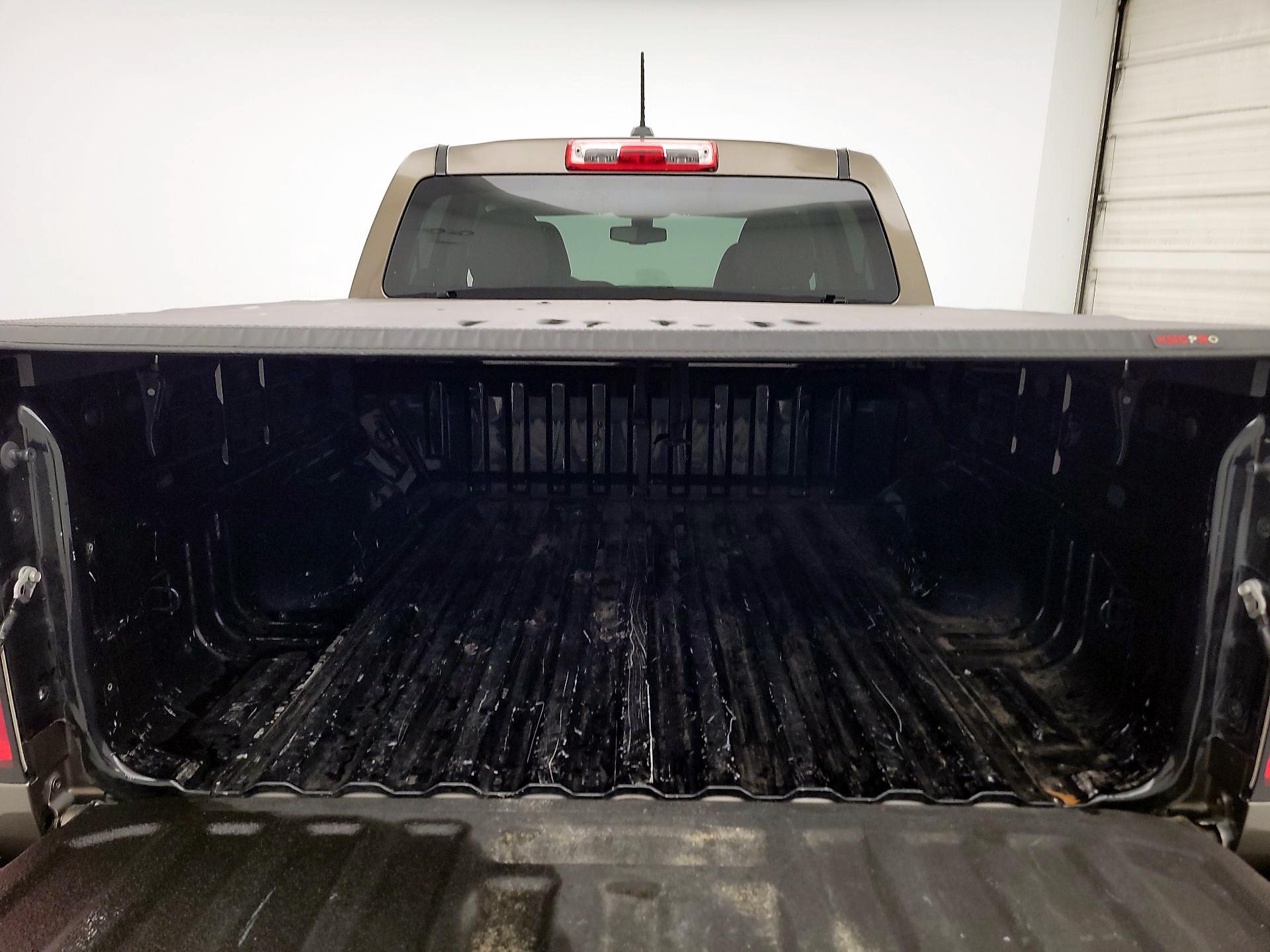 Thumbnail: 2016 Chevrolet Colorado - 20