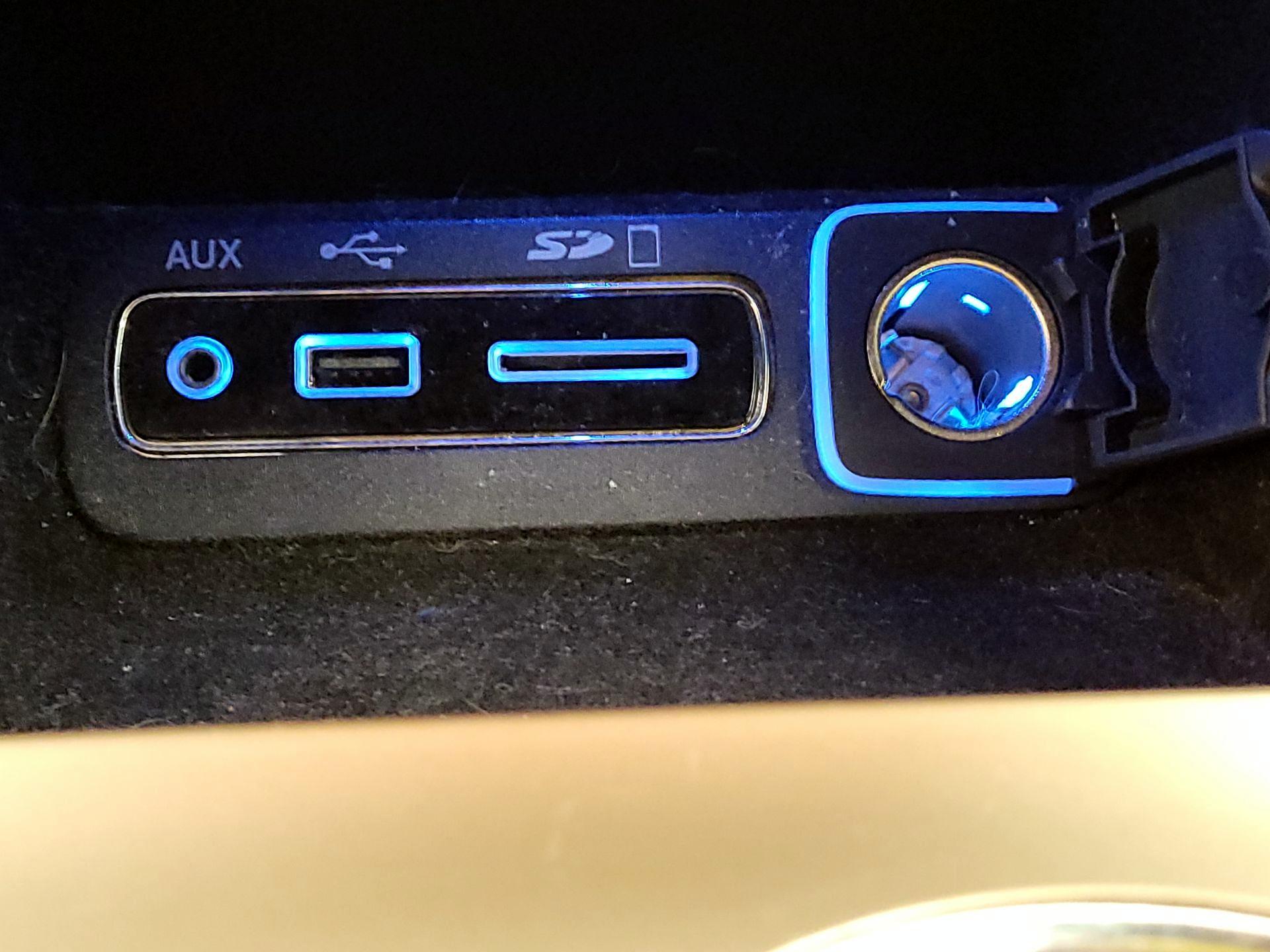 Thumbnail: 2017 Jeep Grand Cherokee - 18