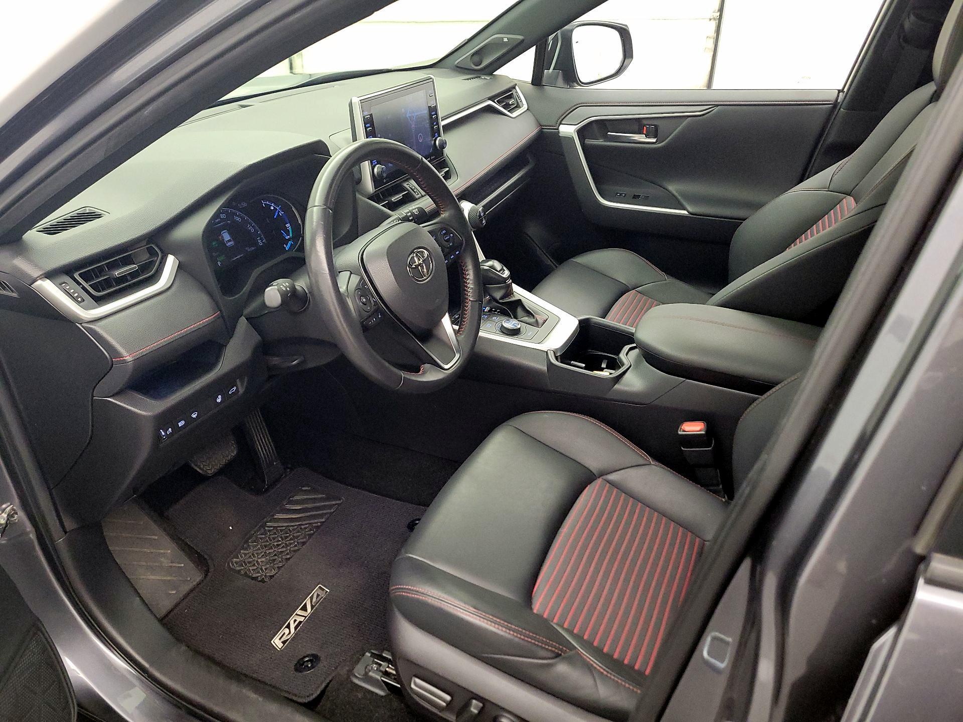 Thumbnail: 2022 Toyota RAV4 - 11