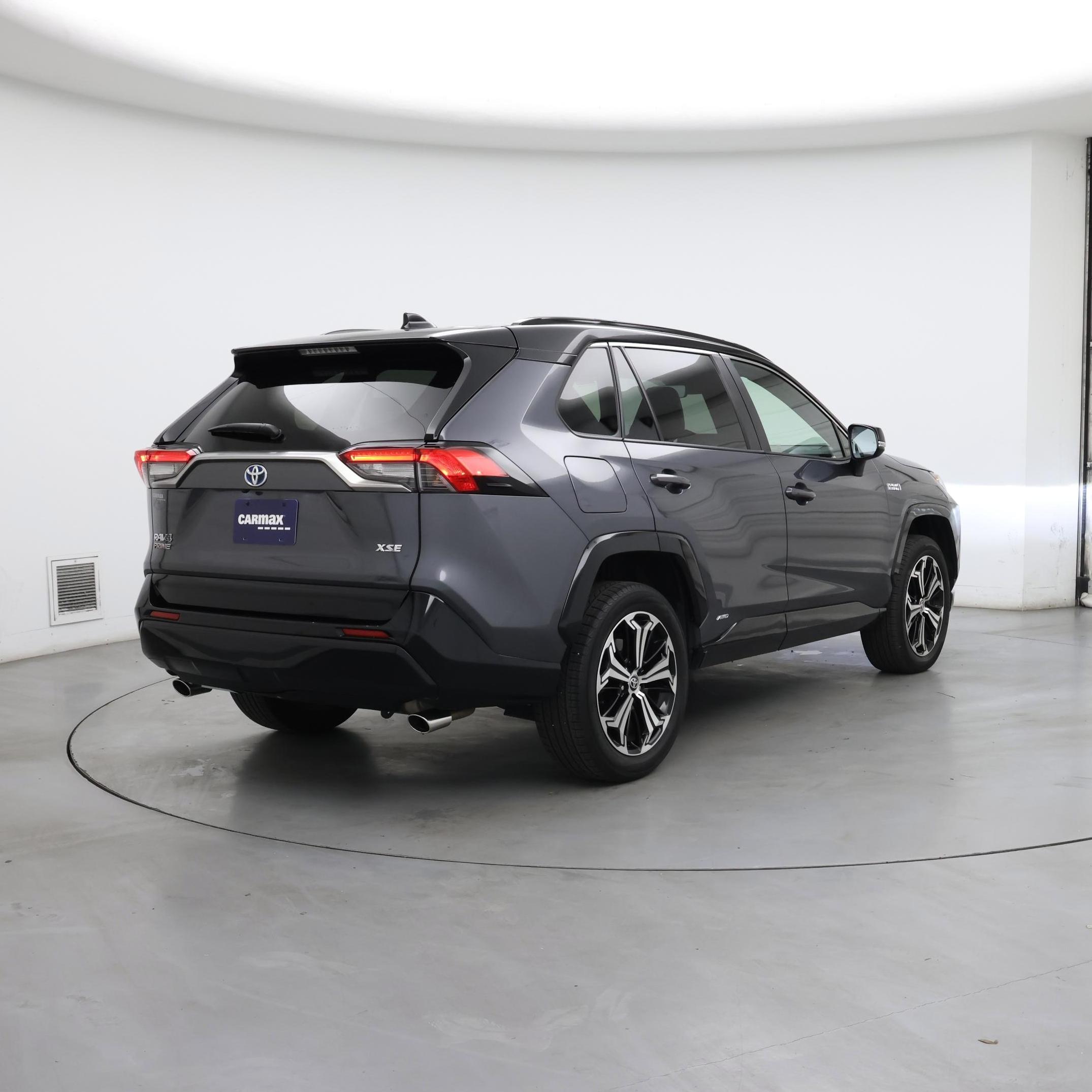 Thumbnail: 2022 Toyota RAV4 - 8